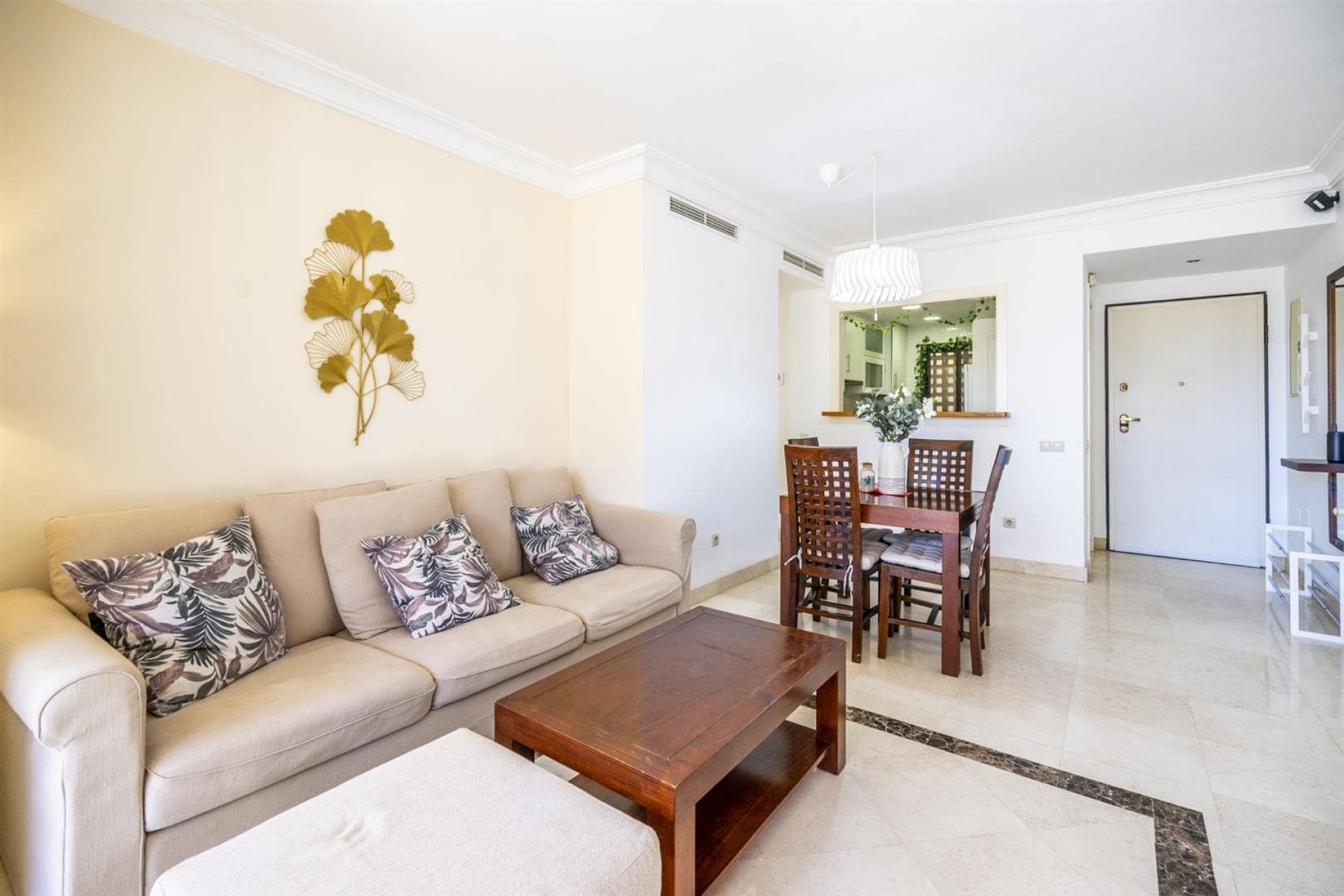 Reventa - Apartamento -
Roda Golf Resort