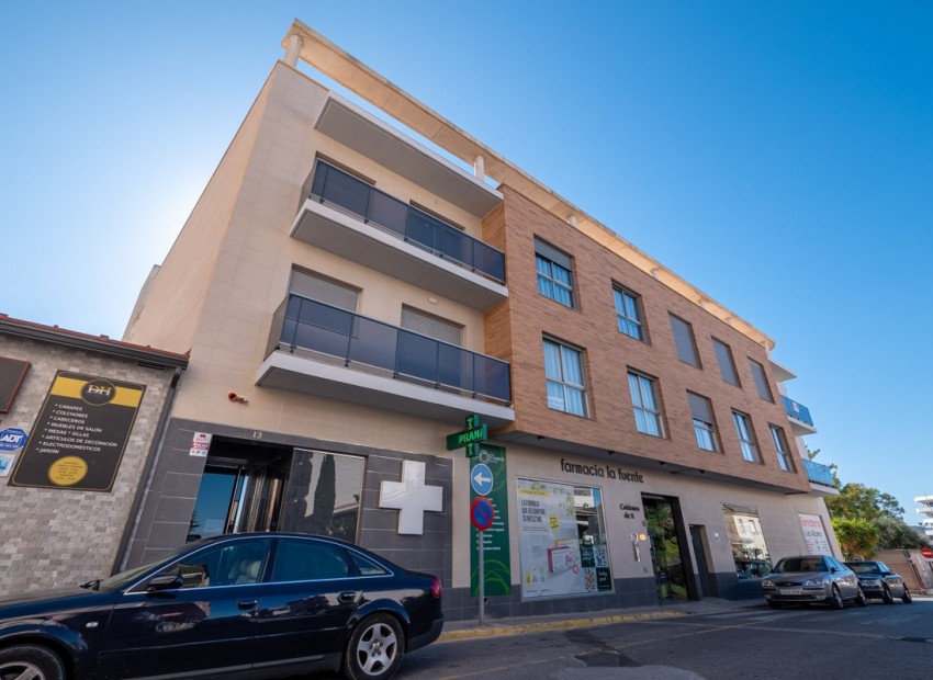 Reventa - Apartamento -
San Miguel de Salinas