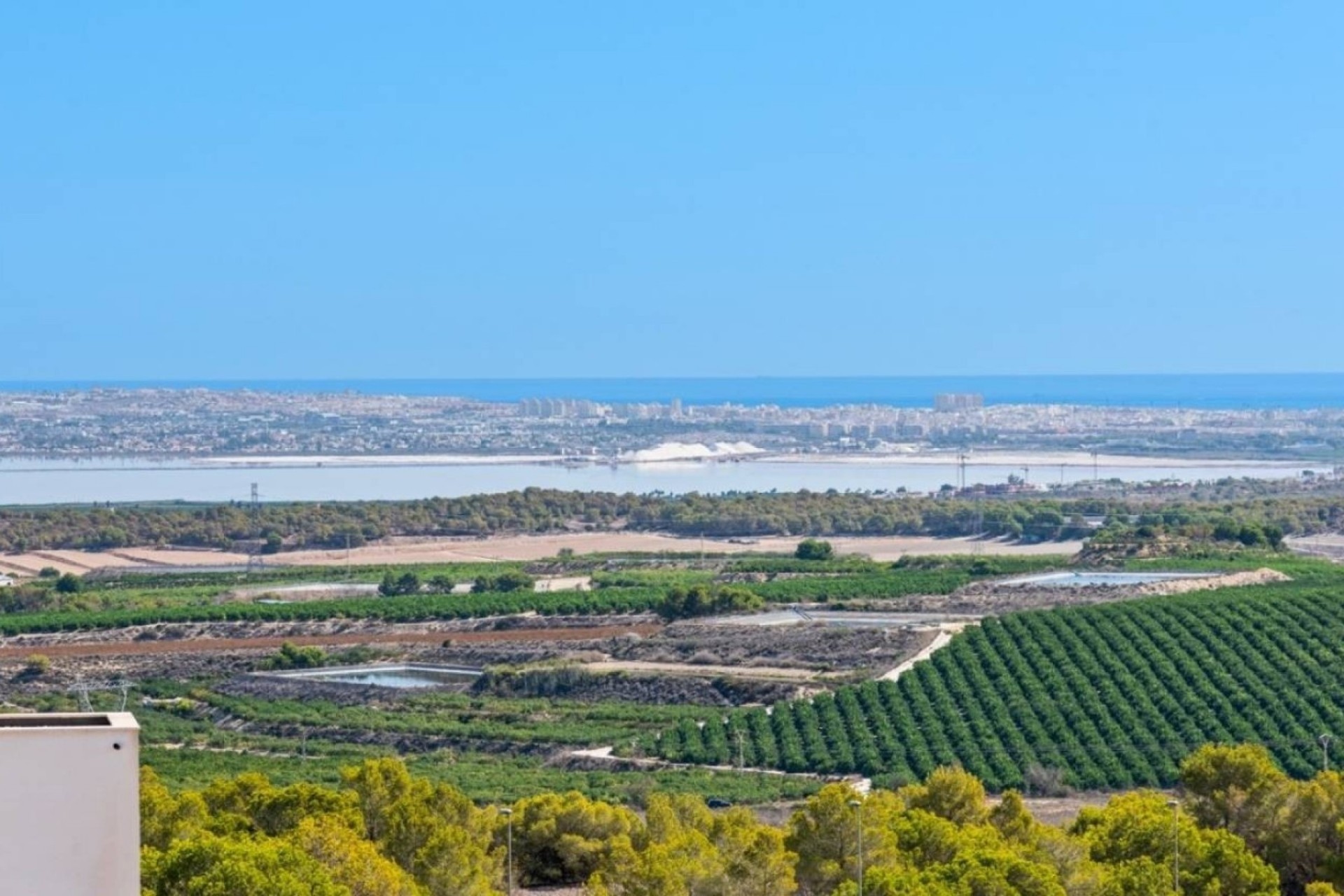 Reventa - Apartamento -
San Miguel de Salinas