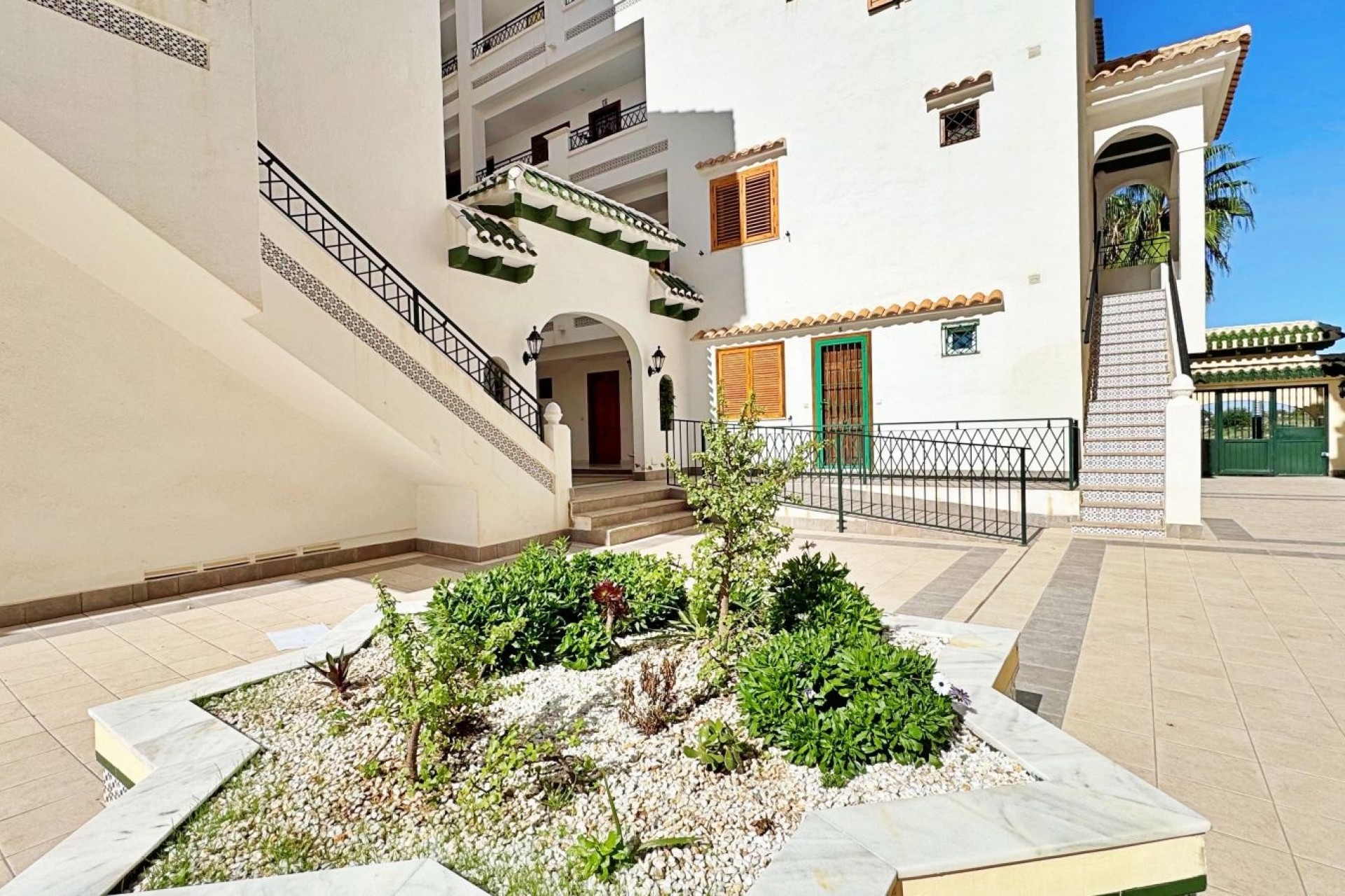 Reventa - Apartamento -
Torrevieja - La Mata