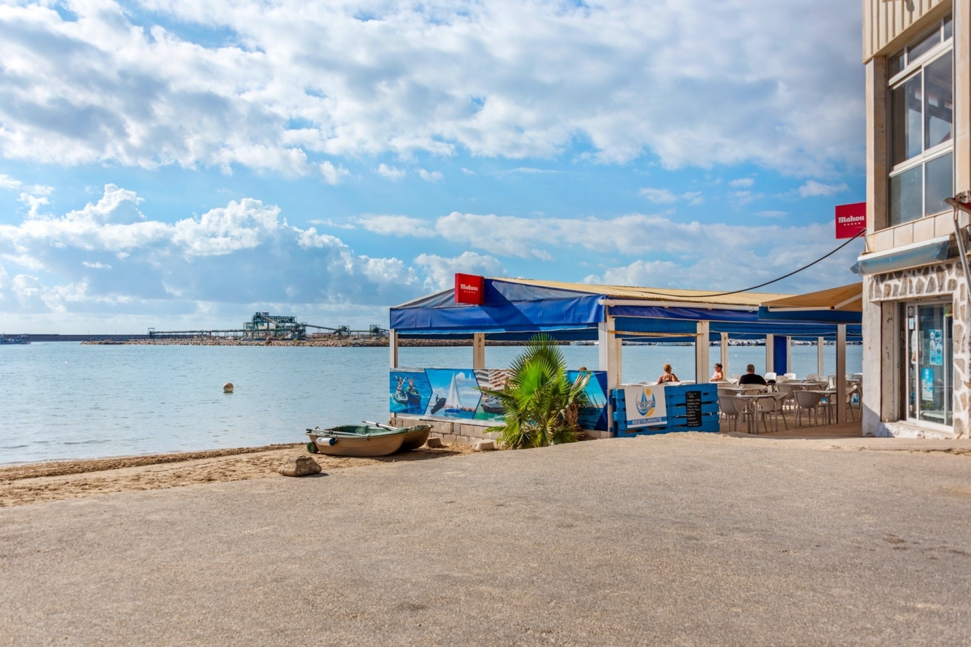 Reventa - Apartamento -
Torrevieja - Playa del Acequión