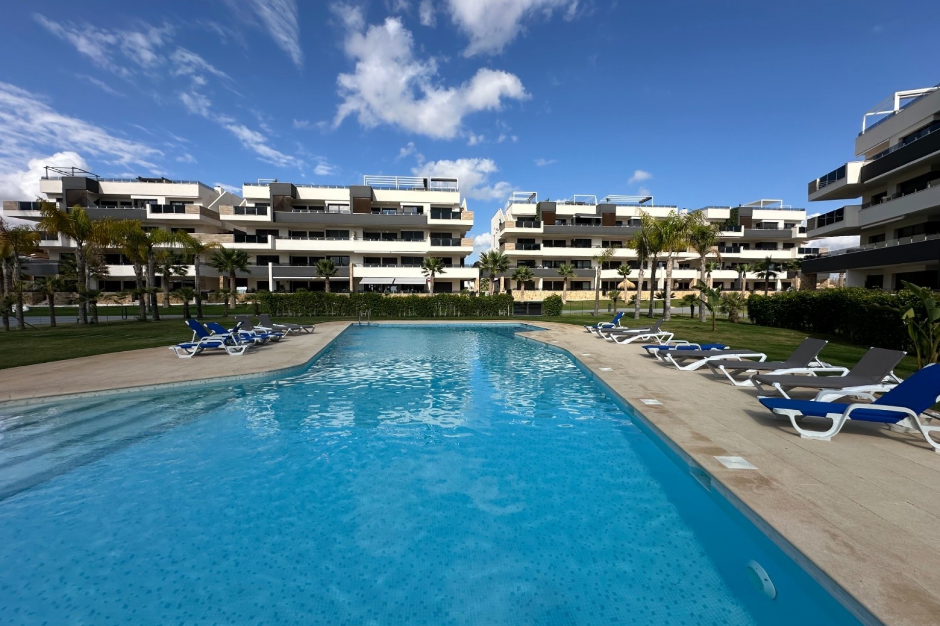 Reventa - Ático -
PLAYA FLAMENCA