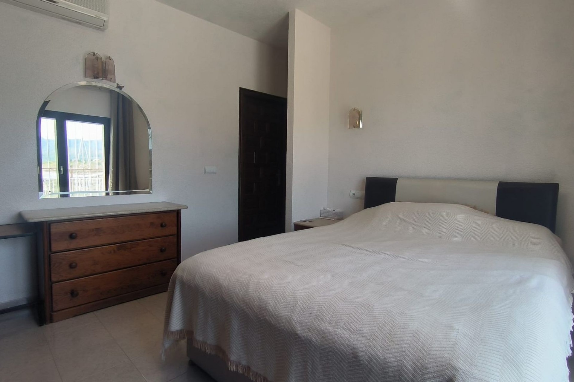 Reventa -  -
Callosa De Ensarrià