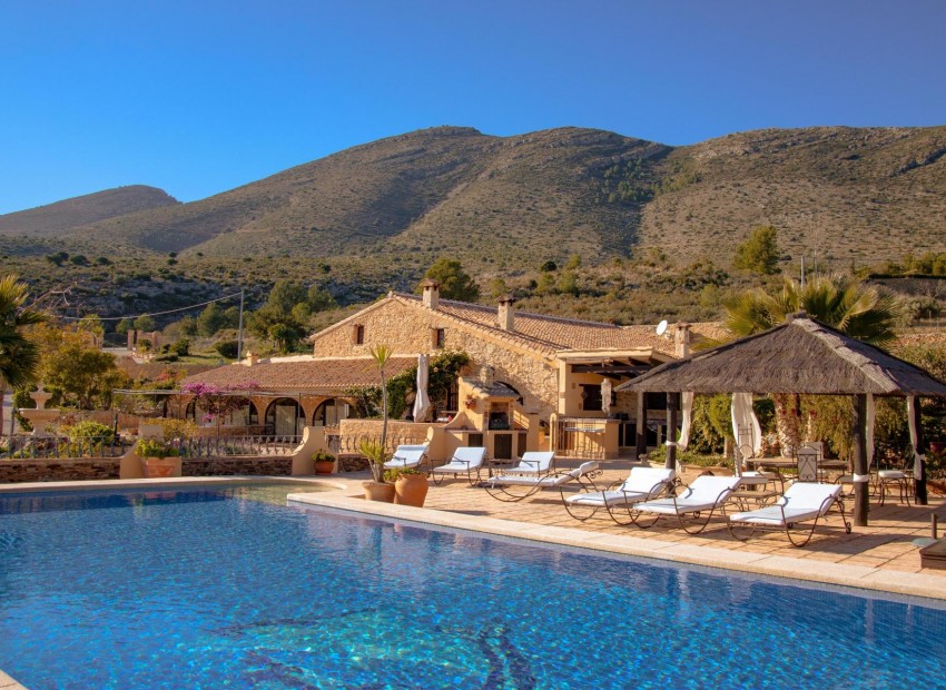 Reventa - Casa de campo -
Benissa