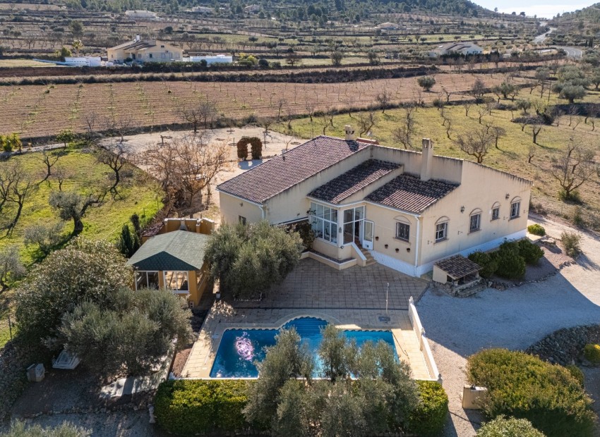 Reventa - Casa de campo -
La Zarza