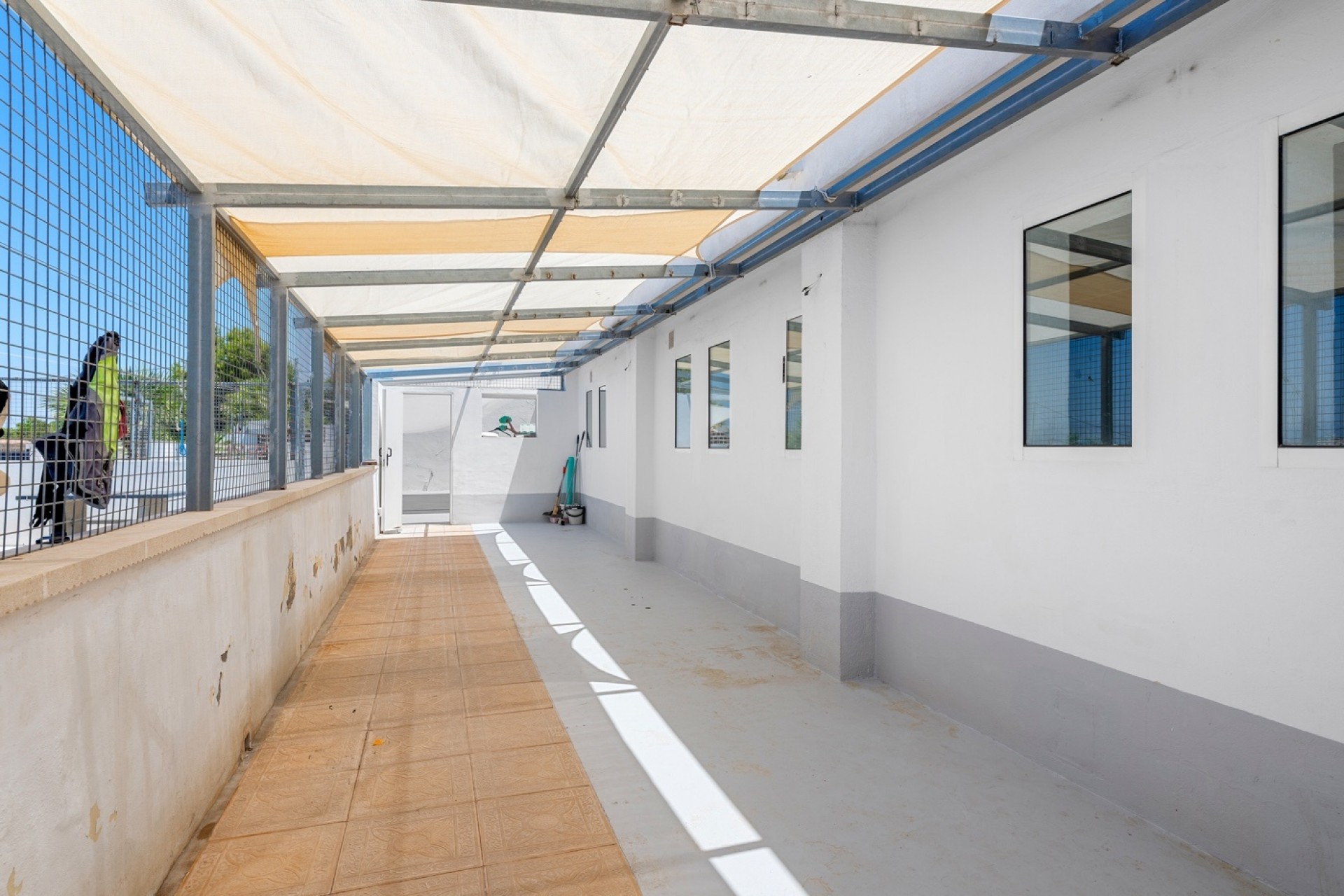 Reventa - Casa de campo -
Los Montesinos - La Herrada
