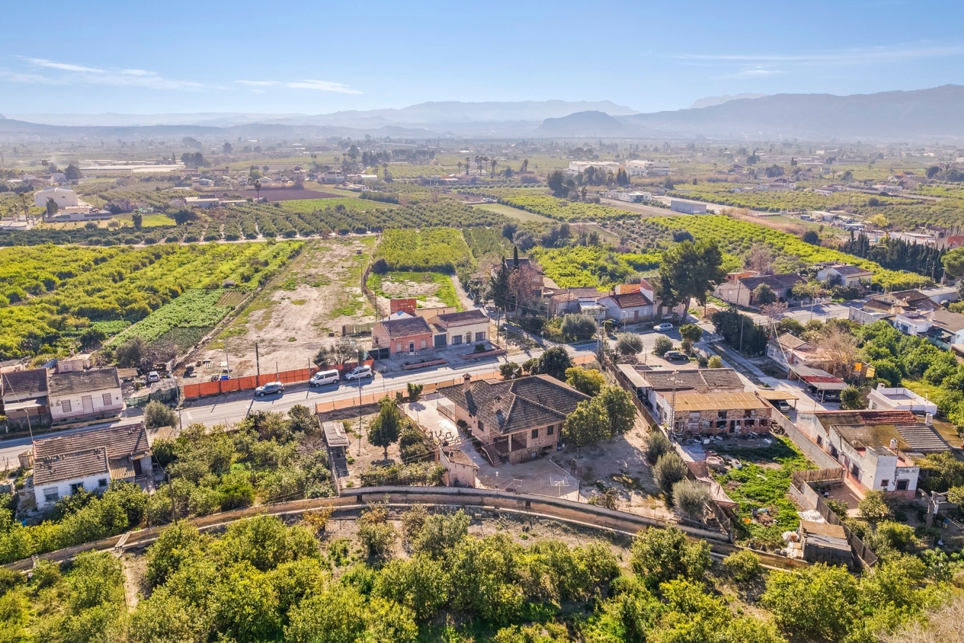 Reventa - Casa de campo -
Murcia - Carretera de Beniel