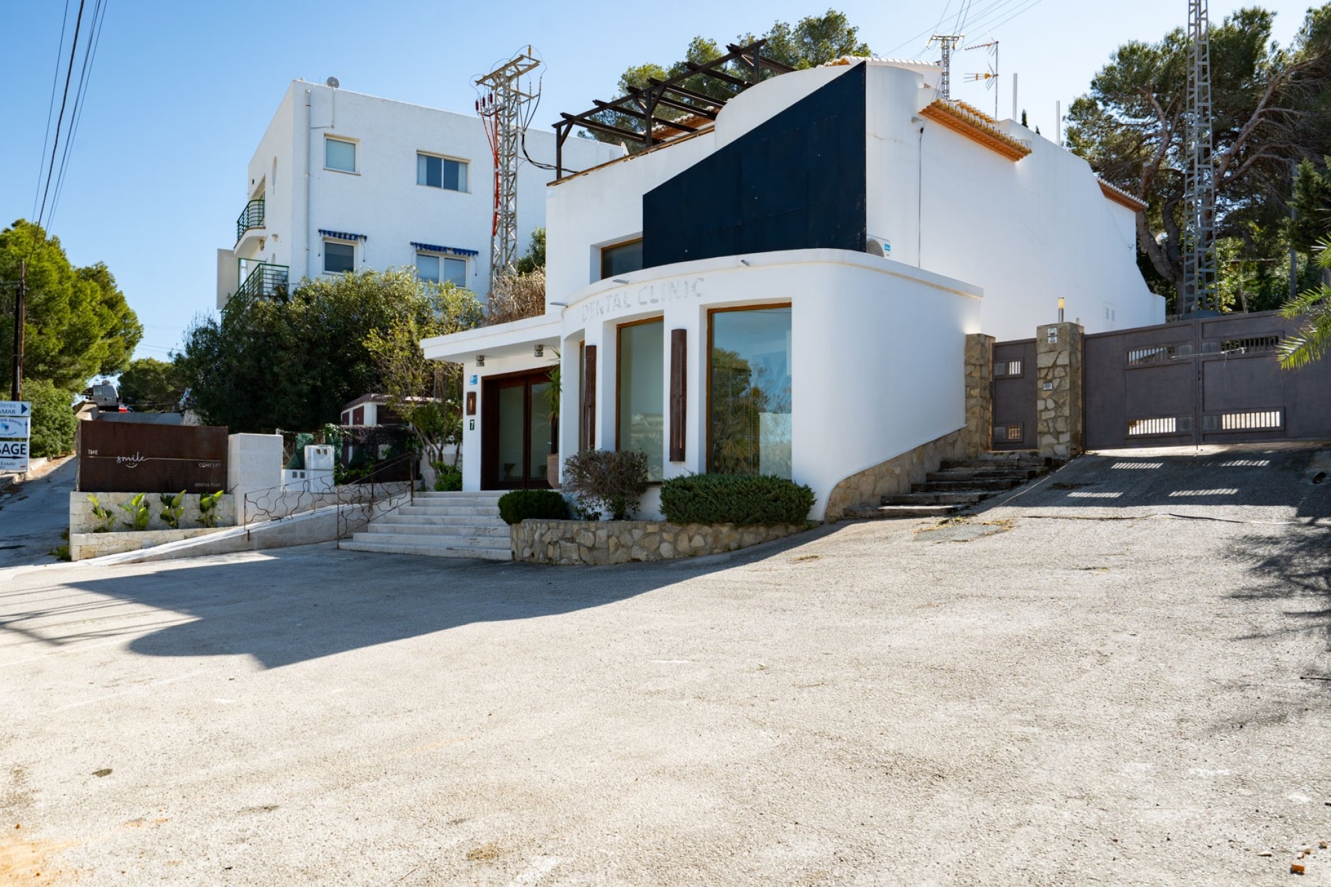 Reventa - Comercial -
Benissa - Avenida La Marina