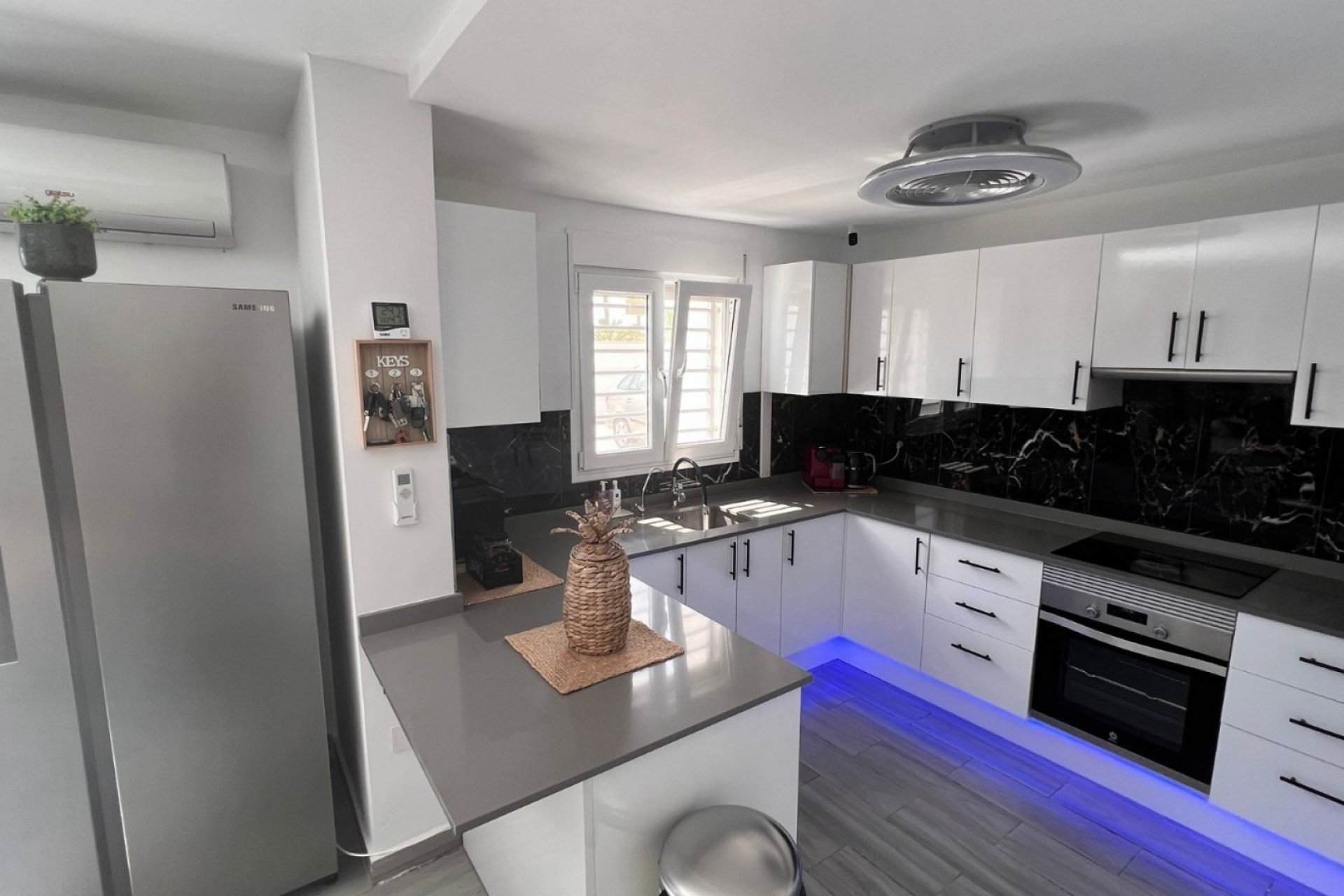 Reventa - Finca -
Elche Pedanías - La Marina