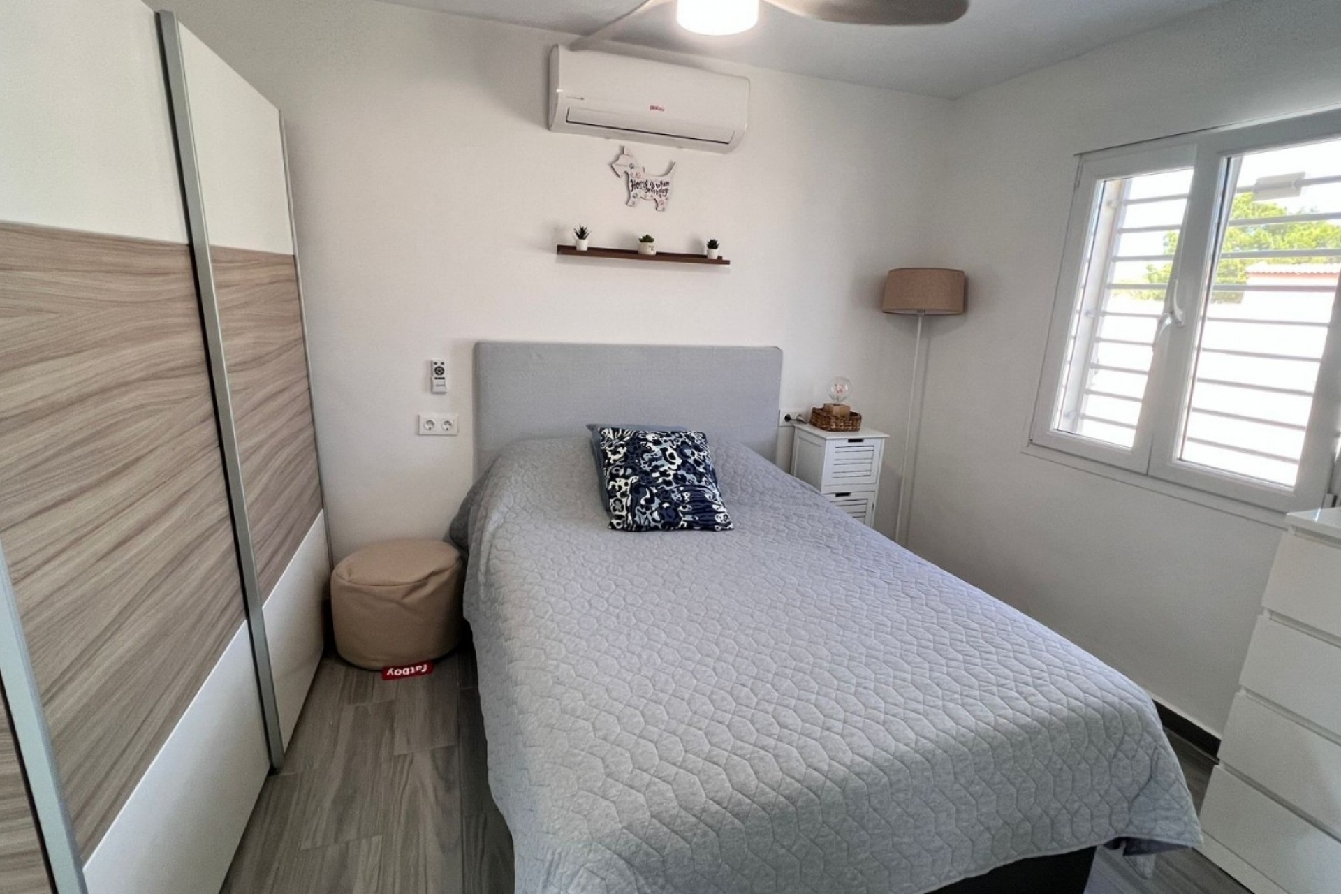Reventa - Finca -
Elche Pedanías - La Marina
