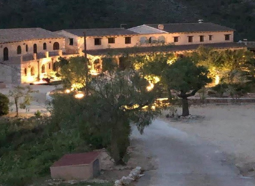 Reventa - Hotel -
Lliber