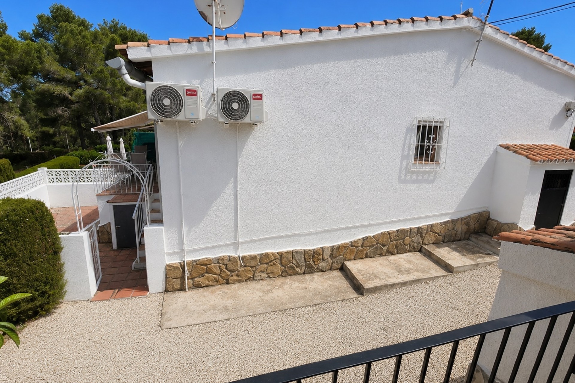 Reventa -  -
Moraira - Pinar del Advocat - Cometa