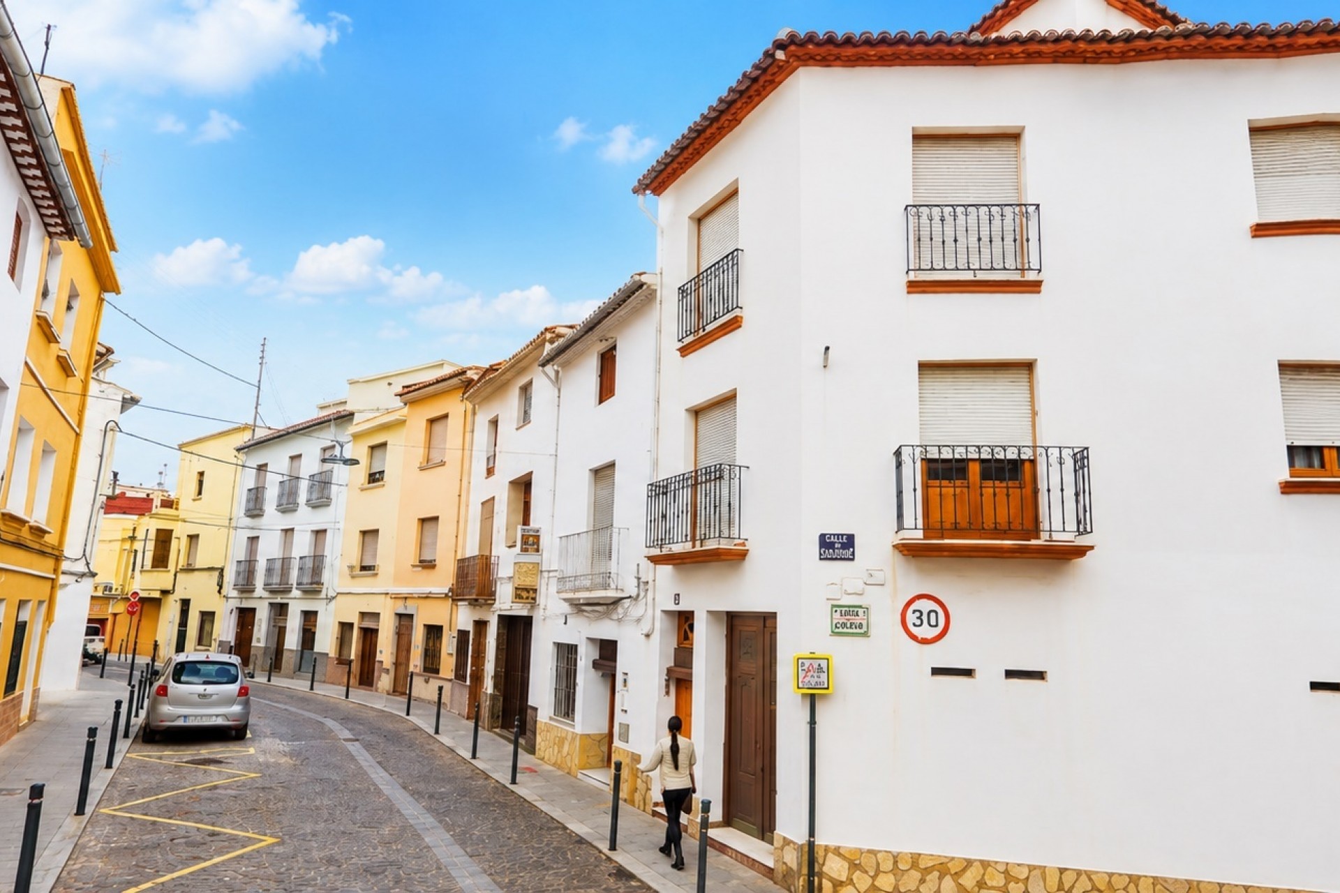 Reventa -  -
Oliva - Oliva Pueblo