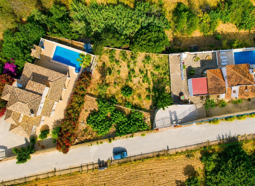 Reventa - Suelo urbano -
Benissa - La Fustera