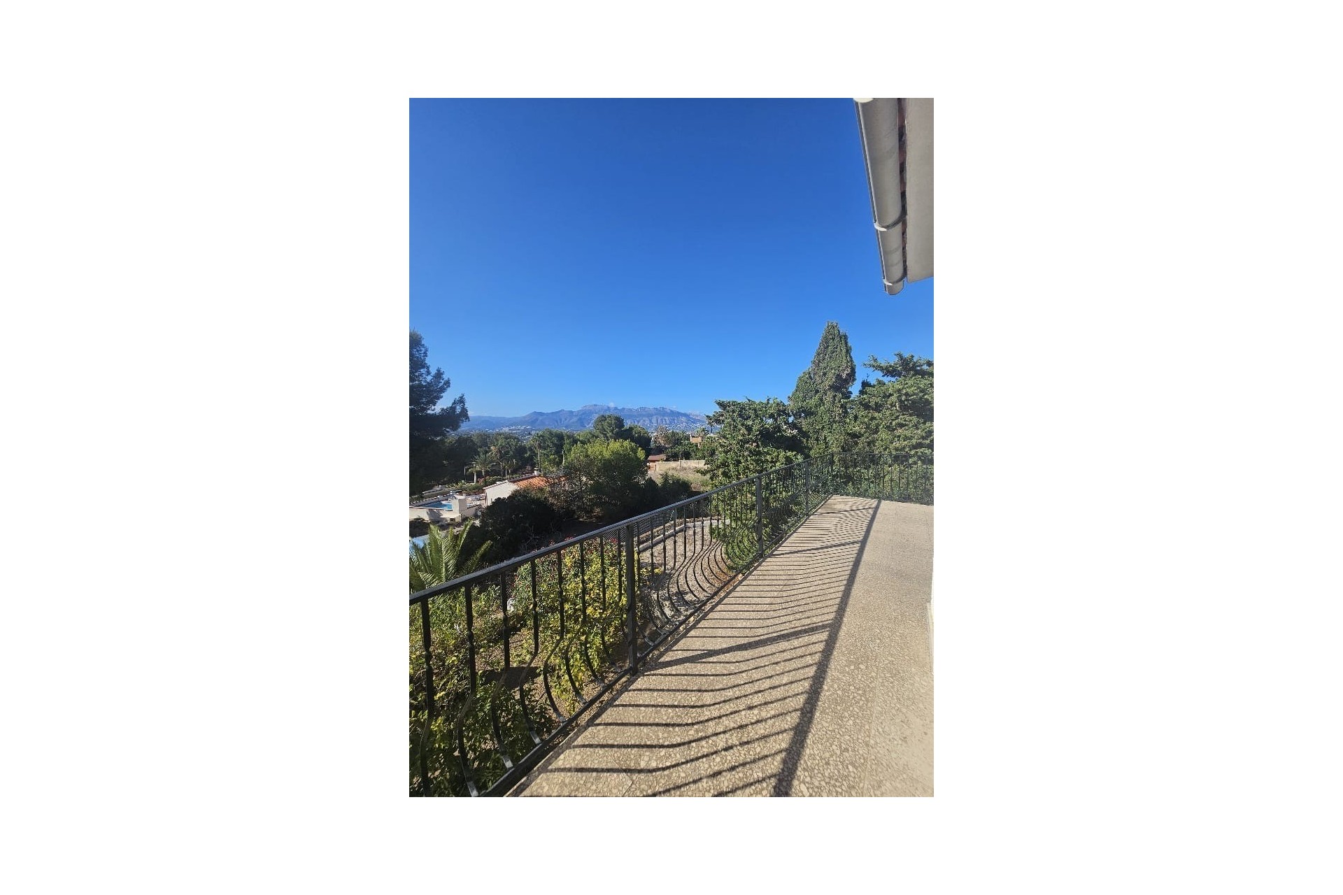 Reventa - Villa -
Albir - Centre