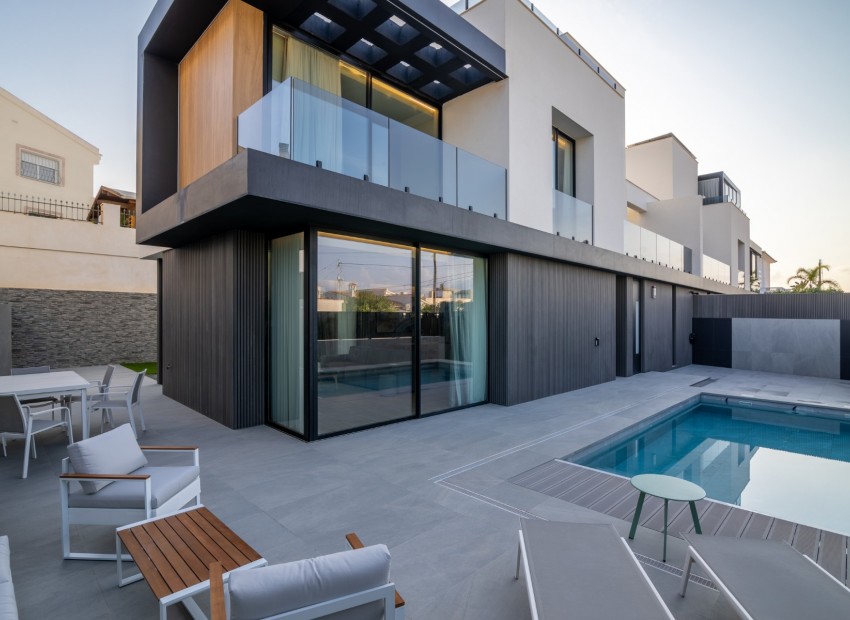 Reventa - Villa -
Albir - Centre