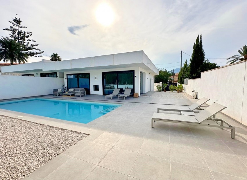 Reventa - Villa -
Albir