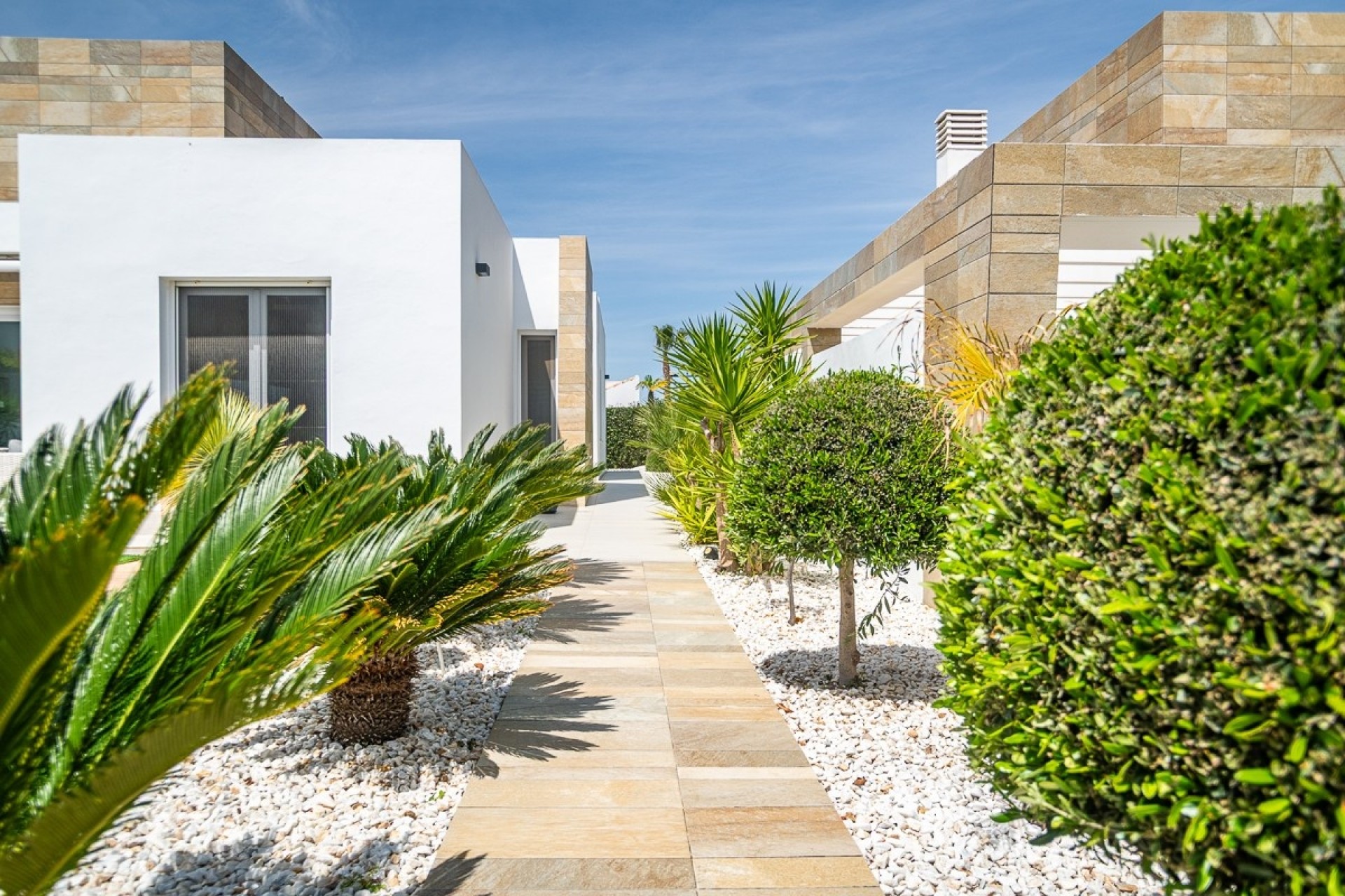 Reventa - Villa -
ALGORFA - La Finca Golf
