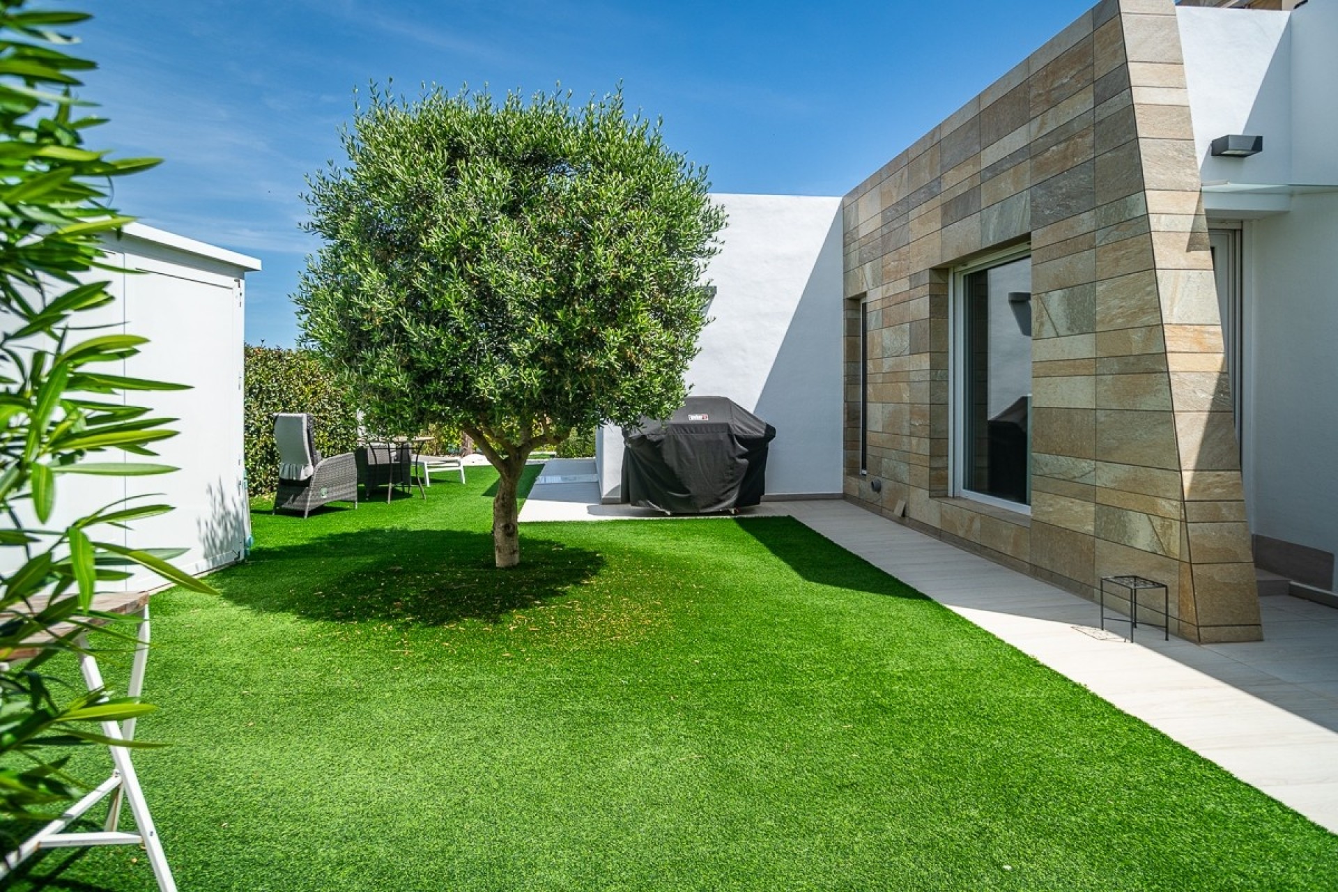 Reventa - Villa -
ALGORFA - La Finca Golf