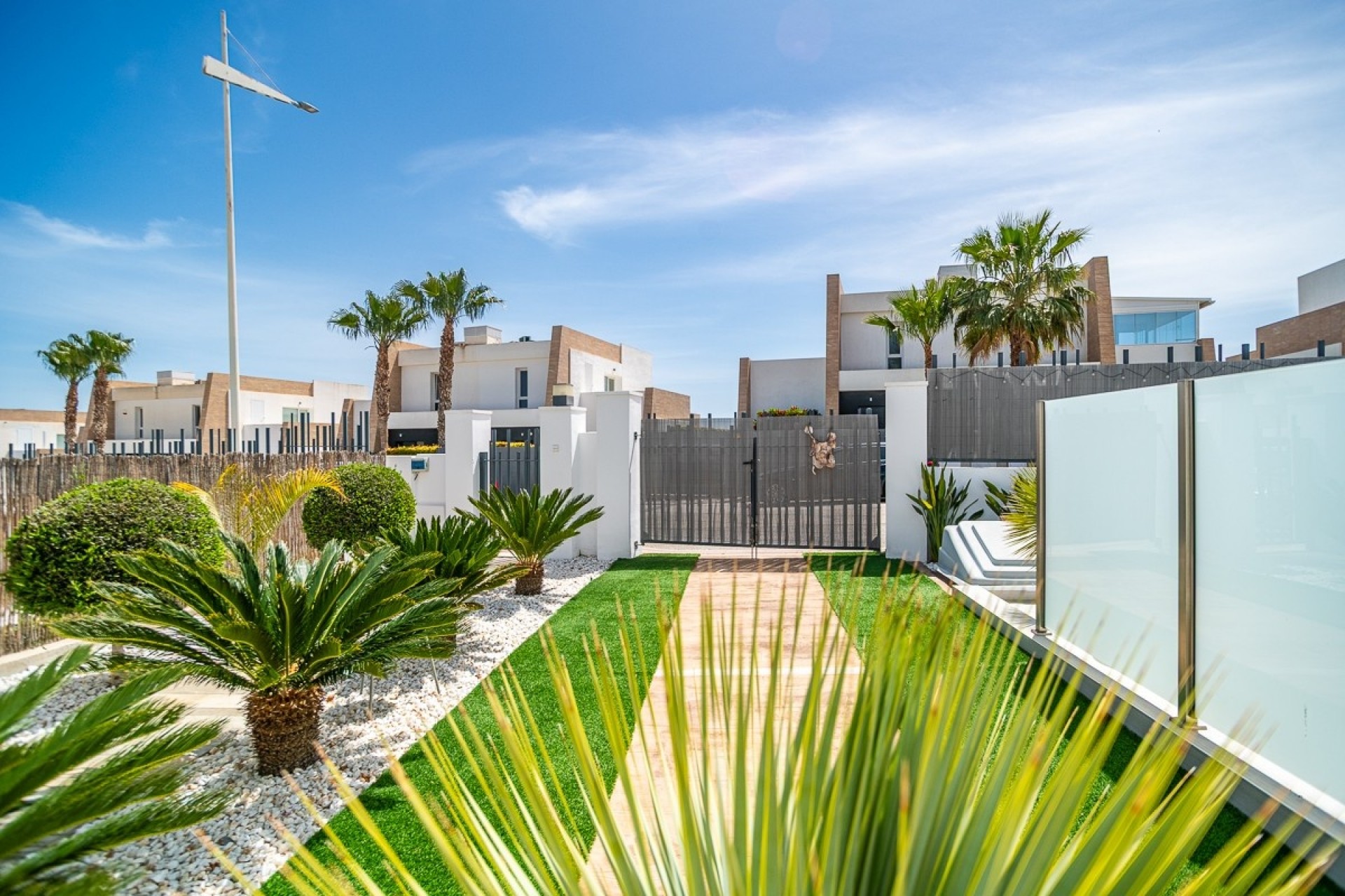 Reventa - Villa -
ALGORFA - La Finca Golf