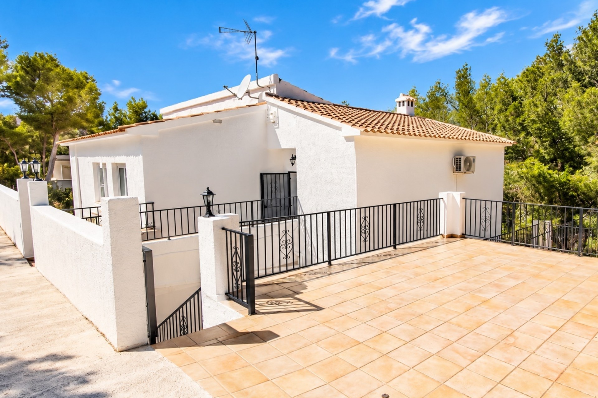 Reventa - Villa -
Altea - Altea La Vella