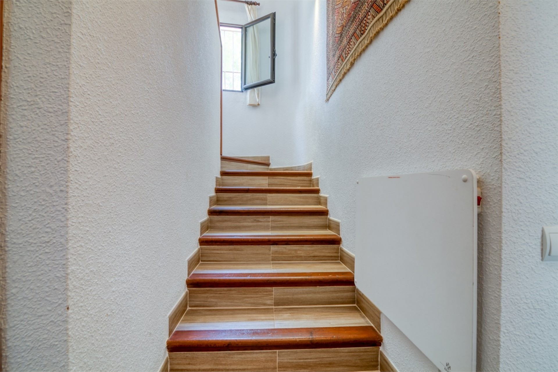 Reventa - Villa -
Altea - Urbanización Santa Clara