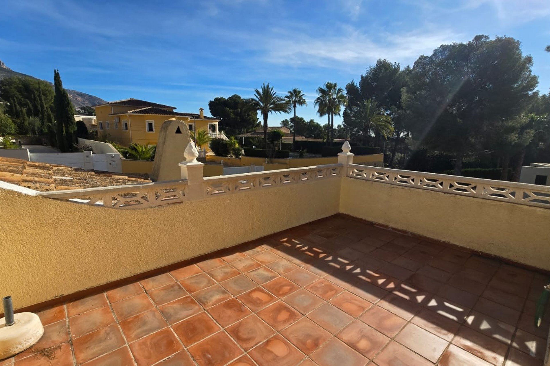 Reventa - Villa -
Altea - Urbanización Santa Clara