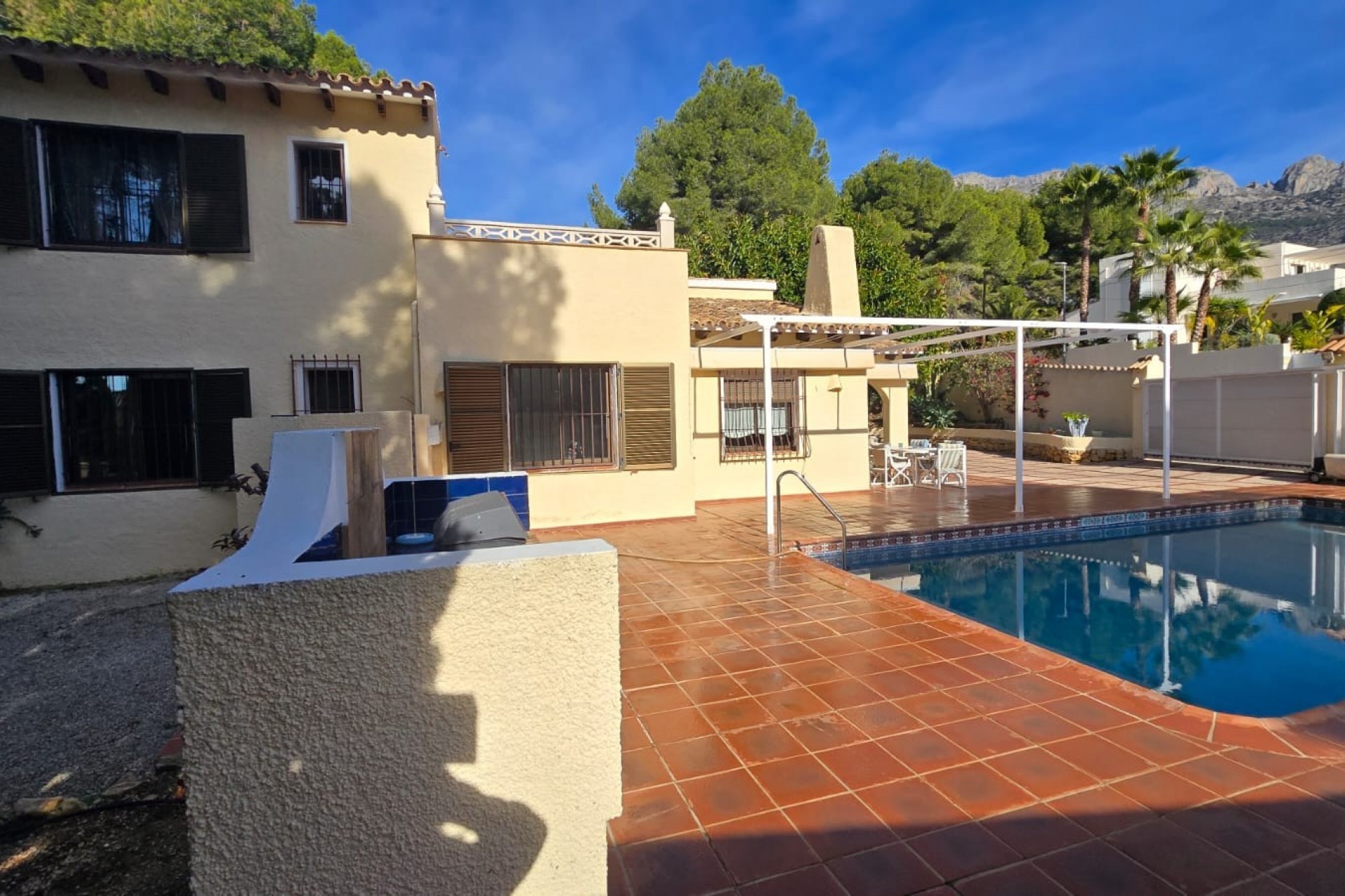 Reventa - Villa -
Altea - Urbanización Santa Clara
