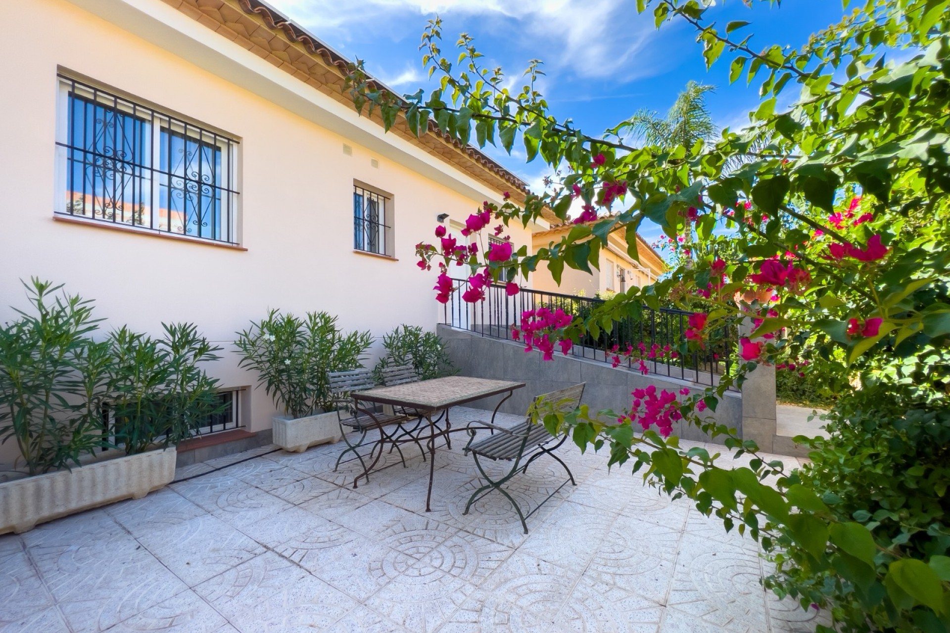 Reventa - Villa -
Altea