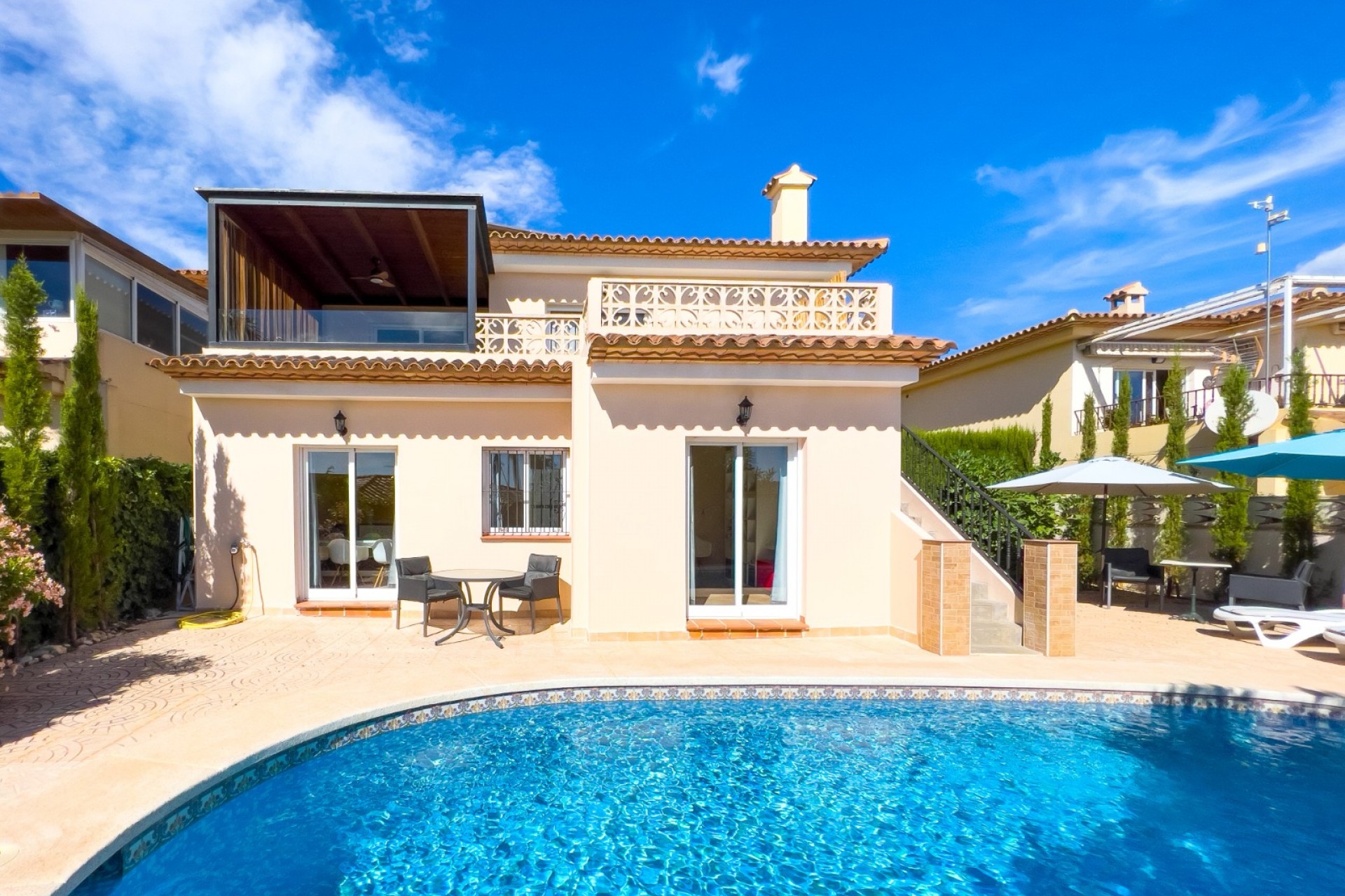 Reventa - Villa -
Altea