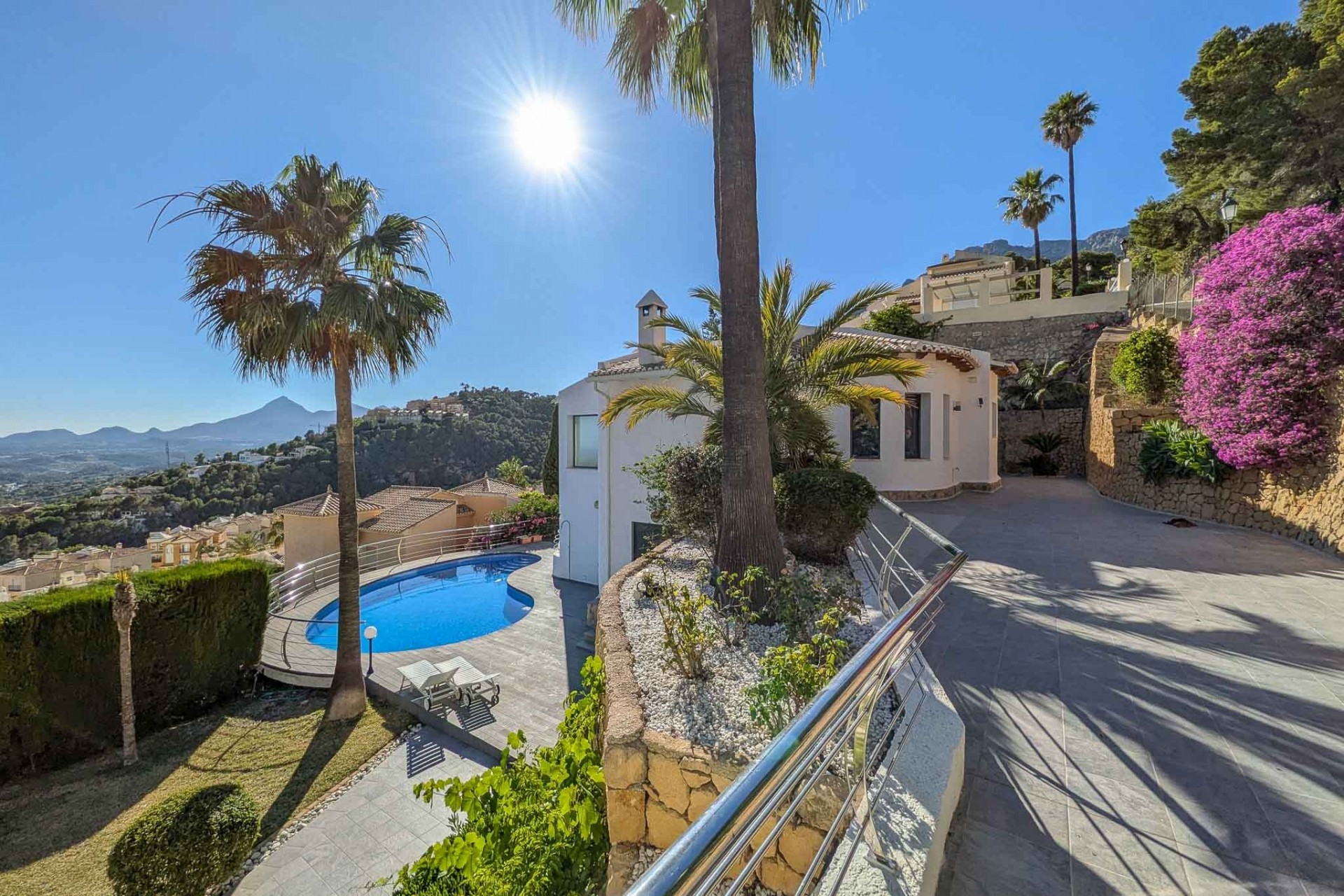 Reventa - Villa -
Altea