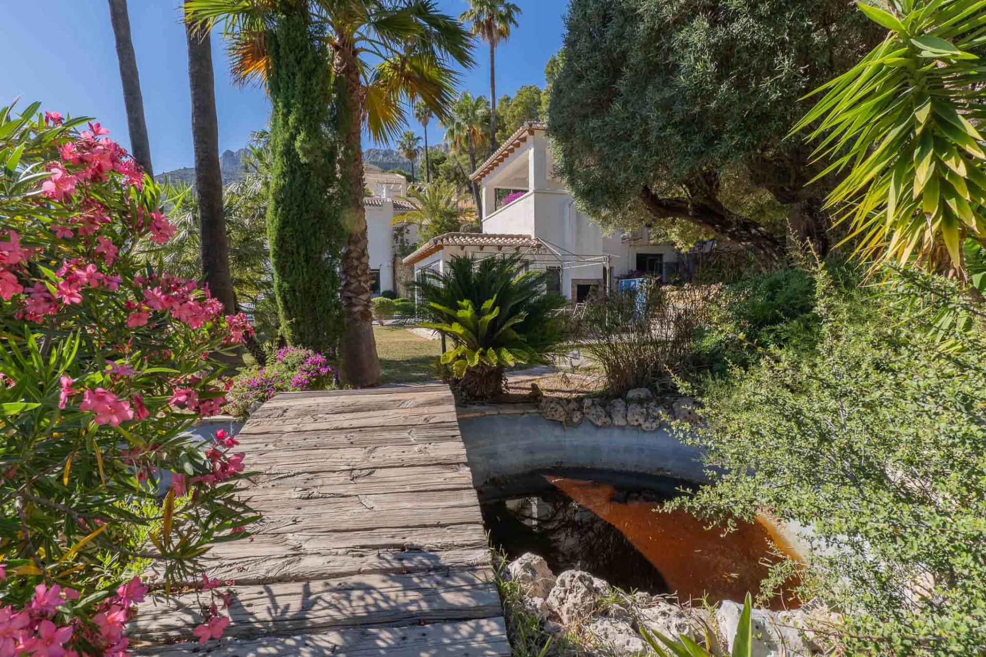 Reventa - Villa -
Altea
