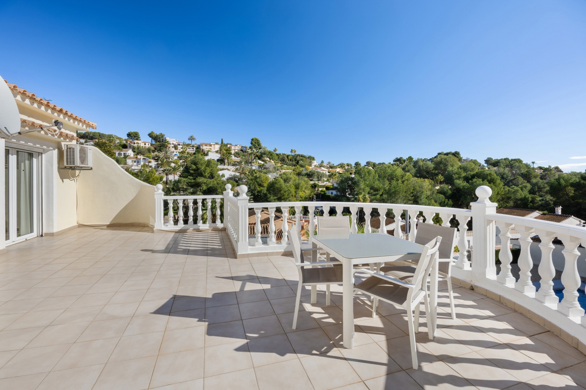 Reventa - Villa -
Benissa - Cala Advocat - Baladrar