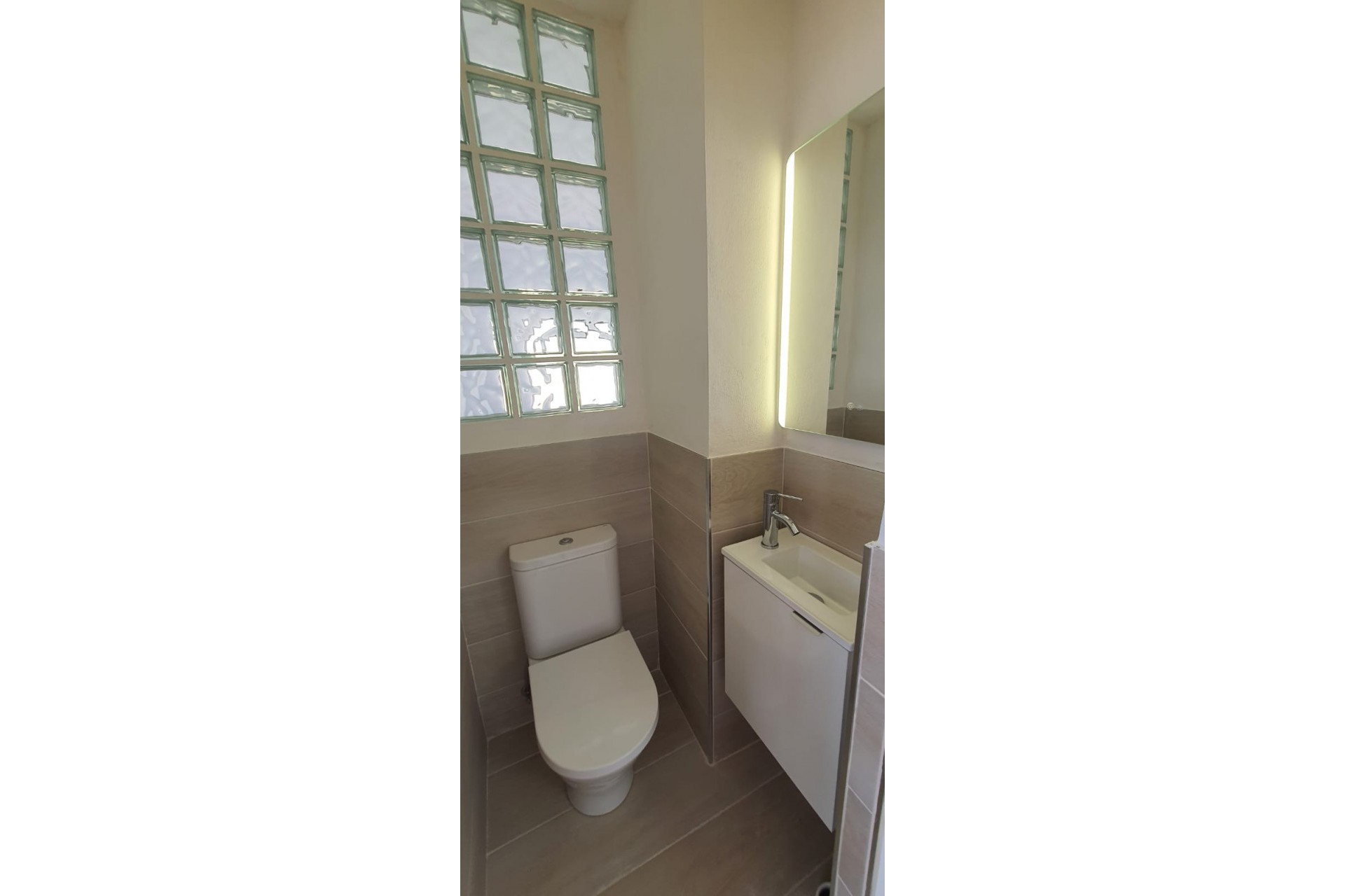 Reventa - Villa -
Benitachell / El Poble Nou de Benitatxell - Els Calistros  - L'Assagador