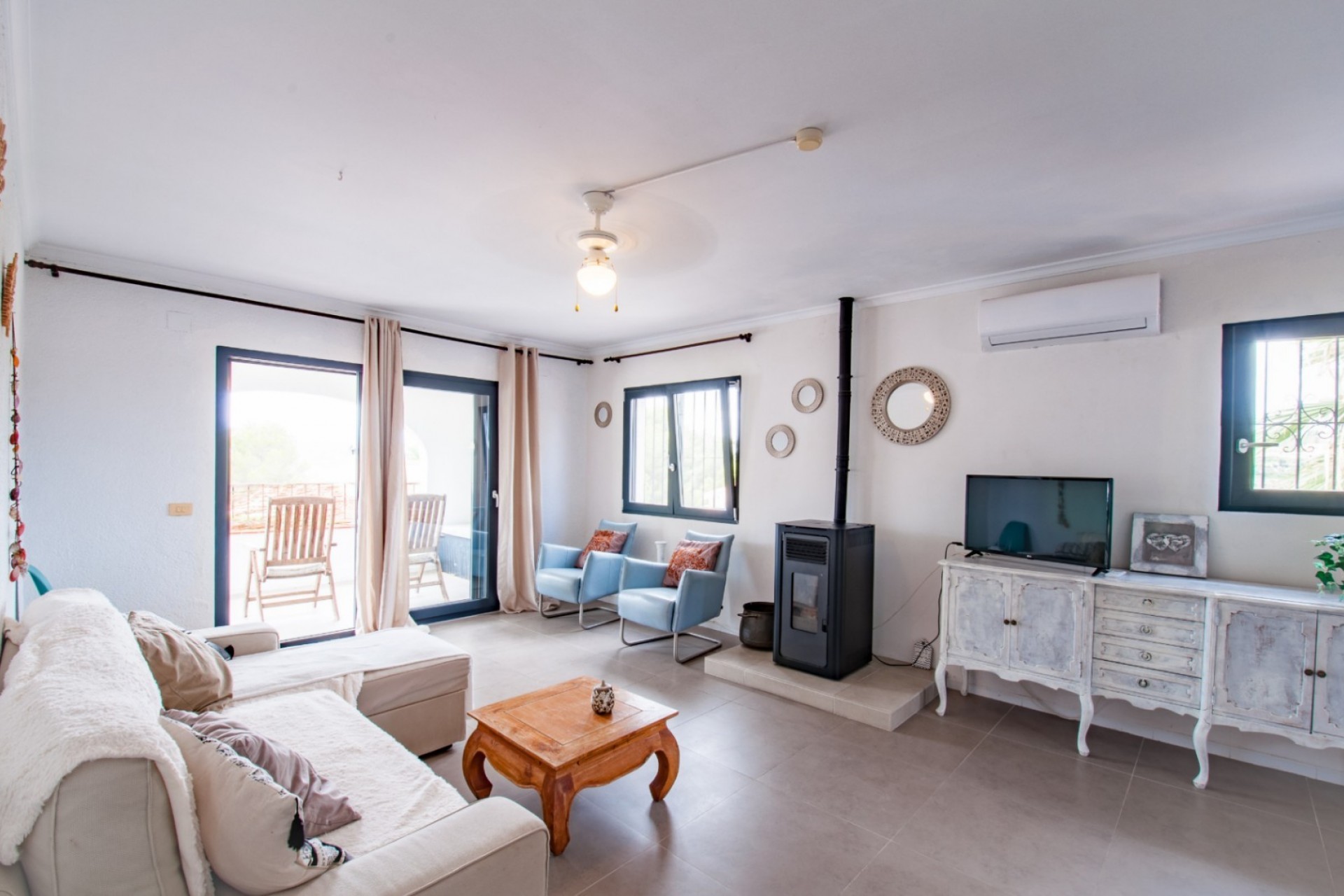 Reventa - Villa -
Benitachell