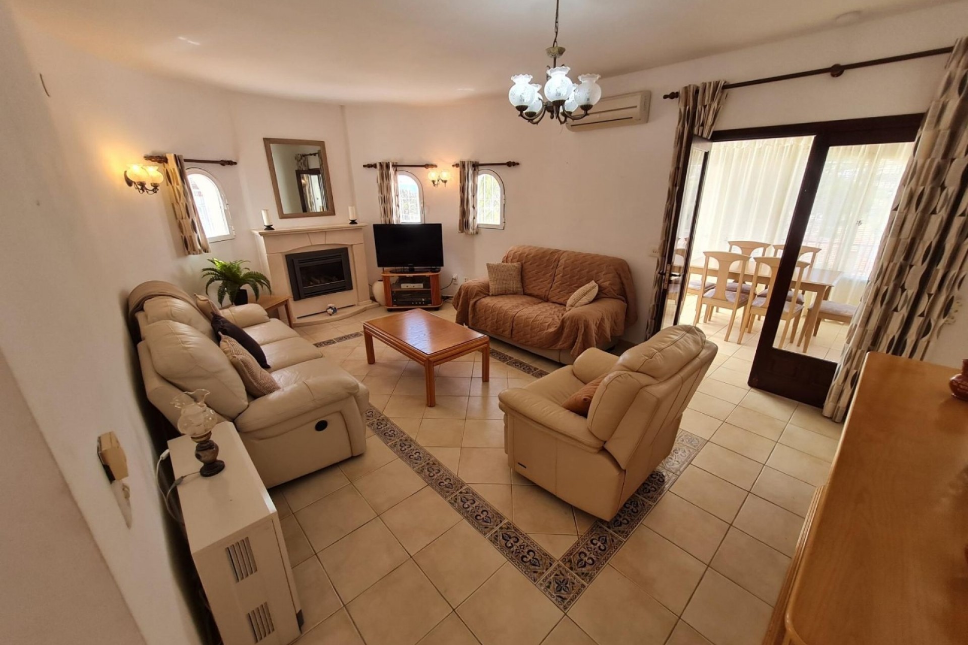 Reventa - Villa -
Calpe - Canuta