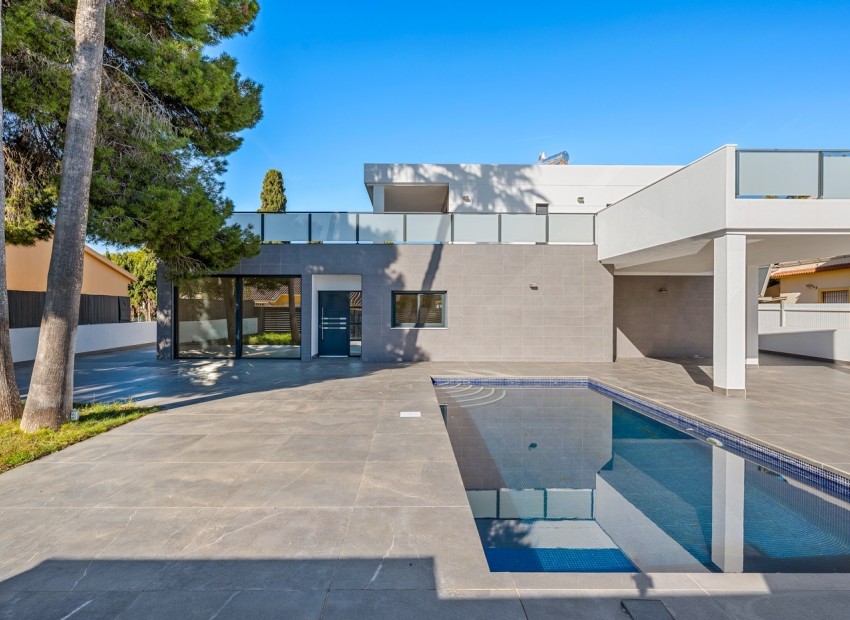Reventa - Villa -
Campoamor