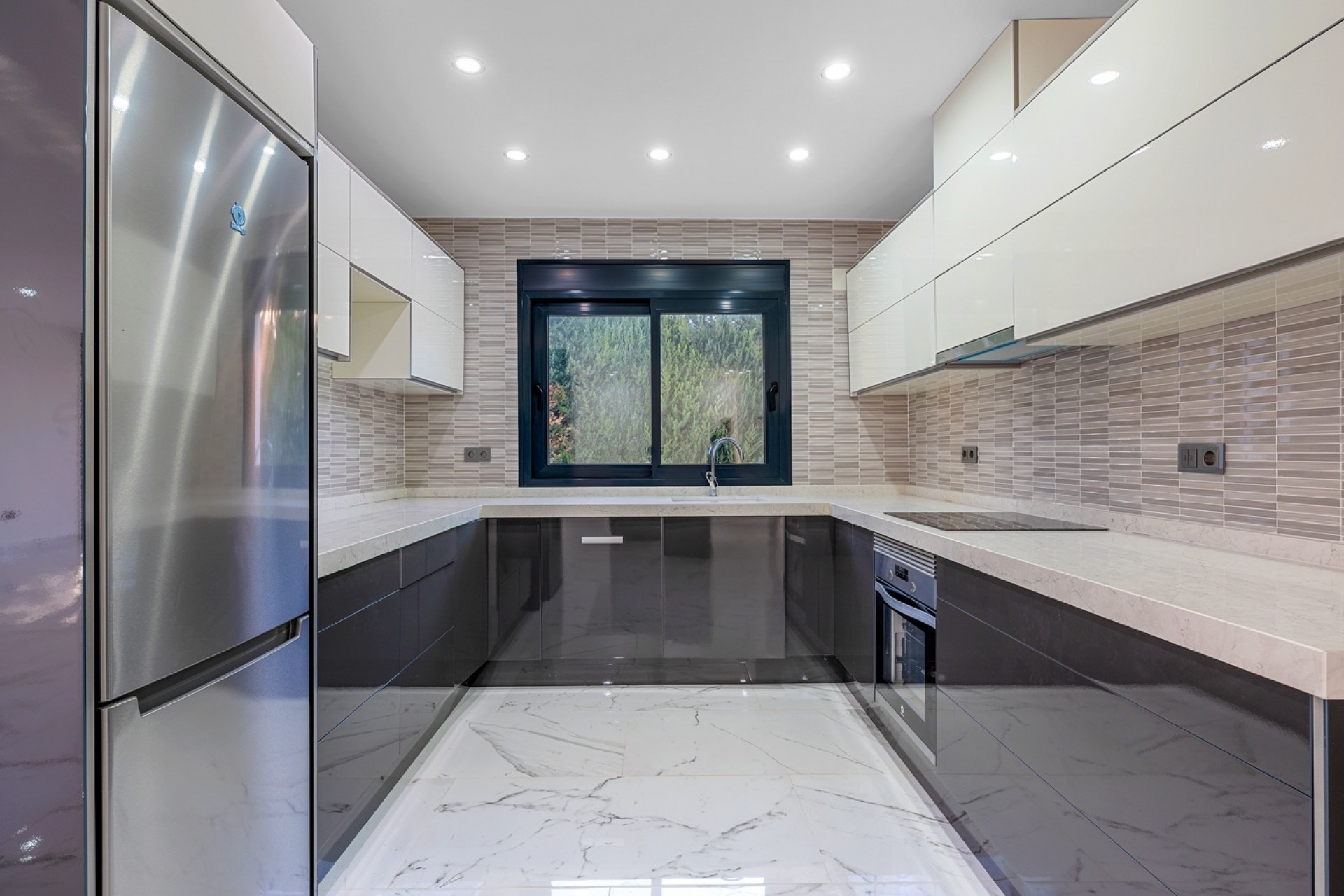 Reventa - Villa -
Campoamor