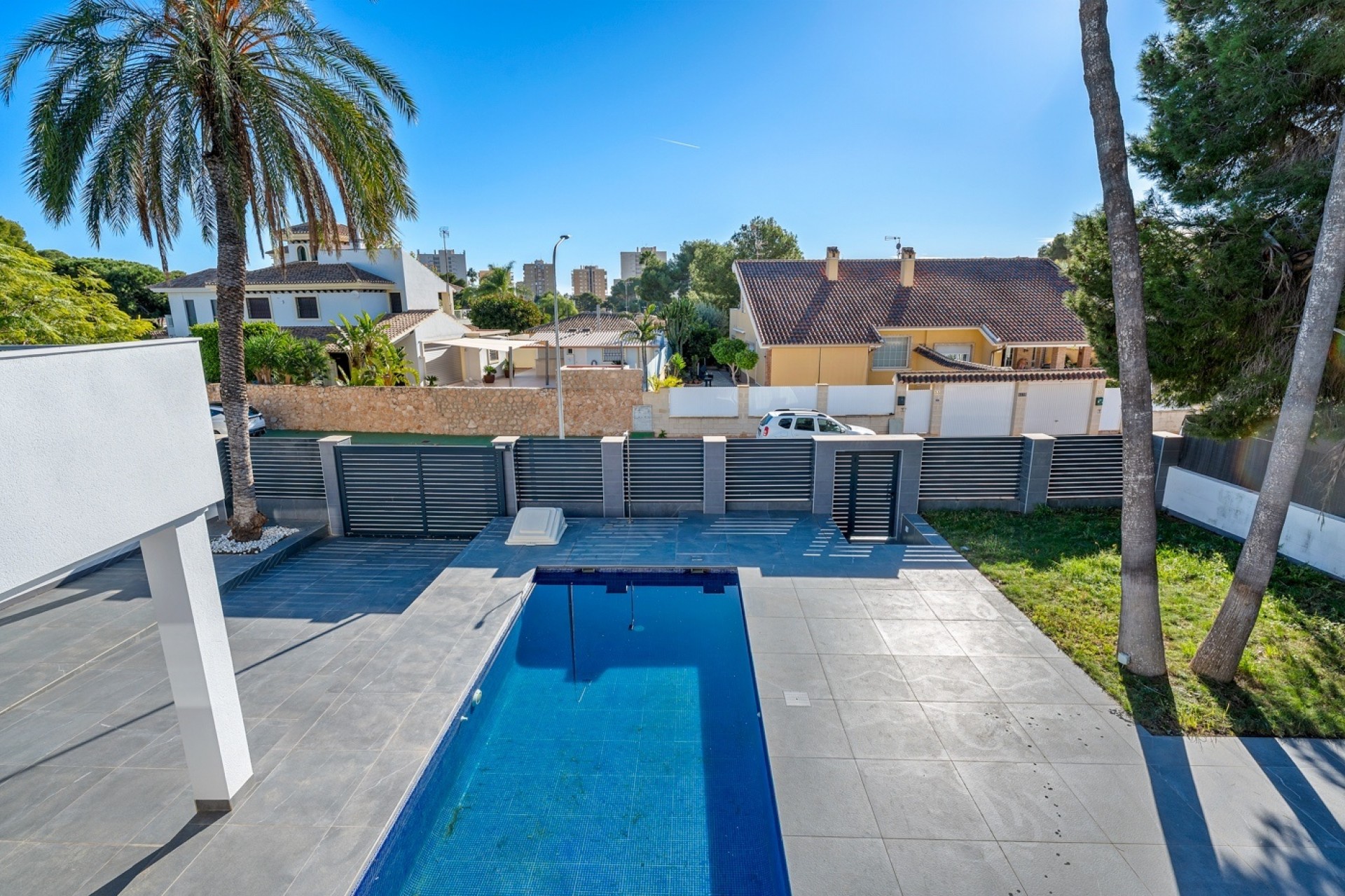 Reventa - Villa -
Campoamor