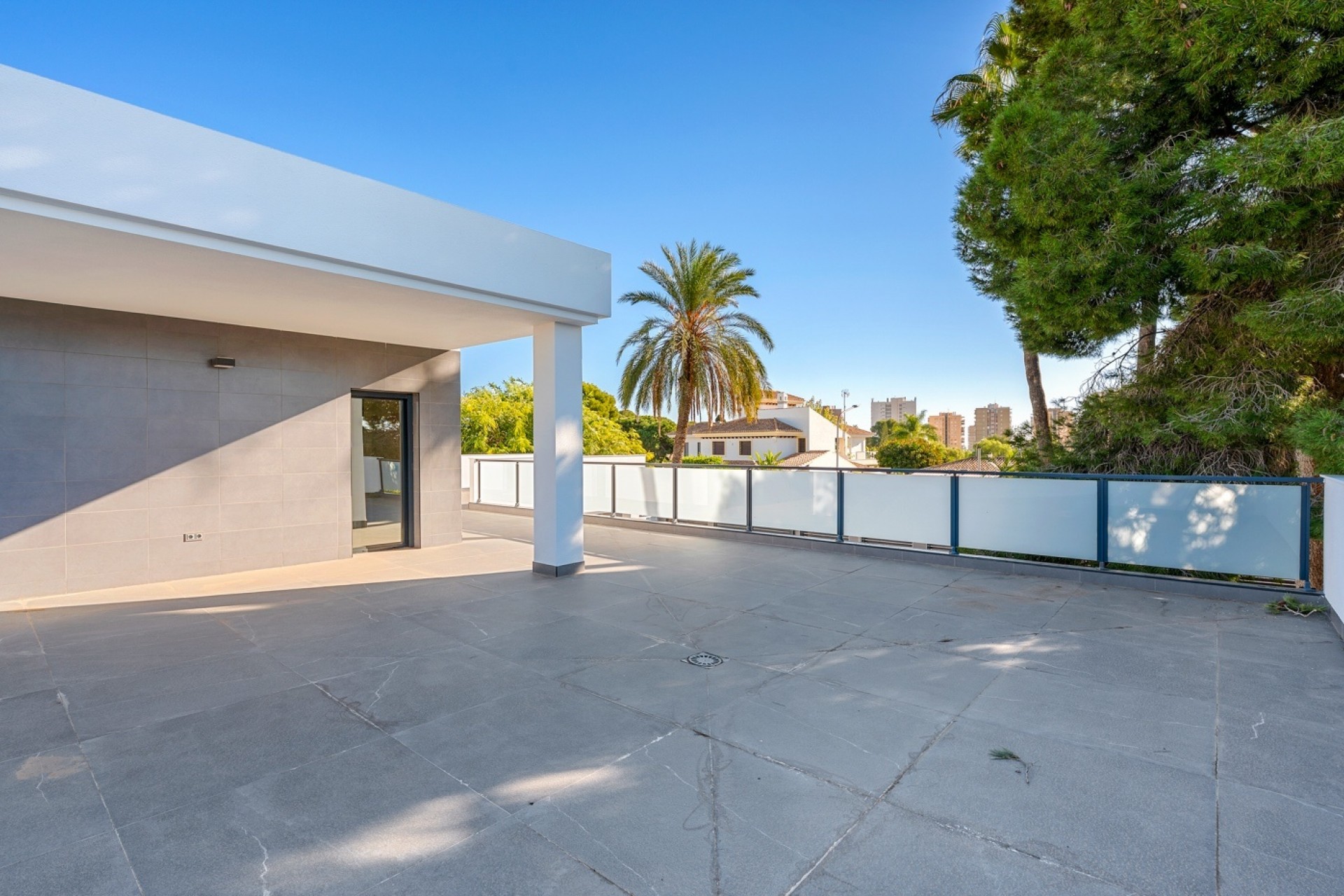 Reventa - Villa -
Campoamor