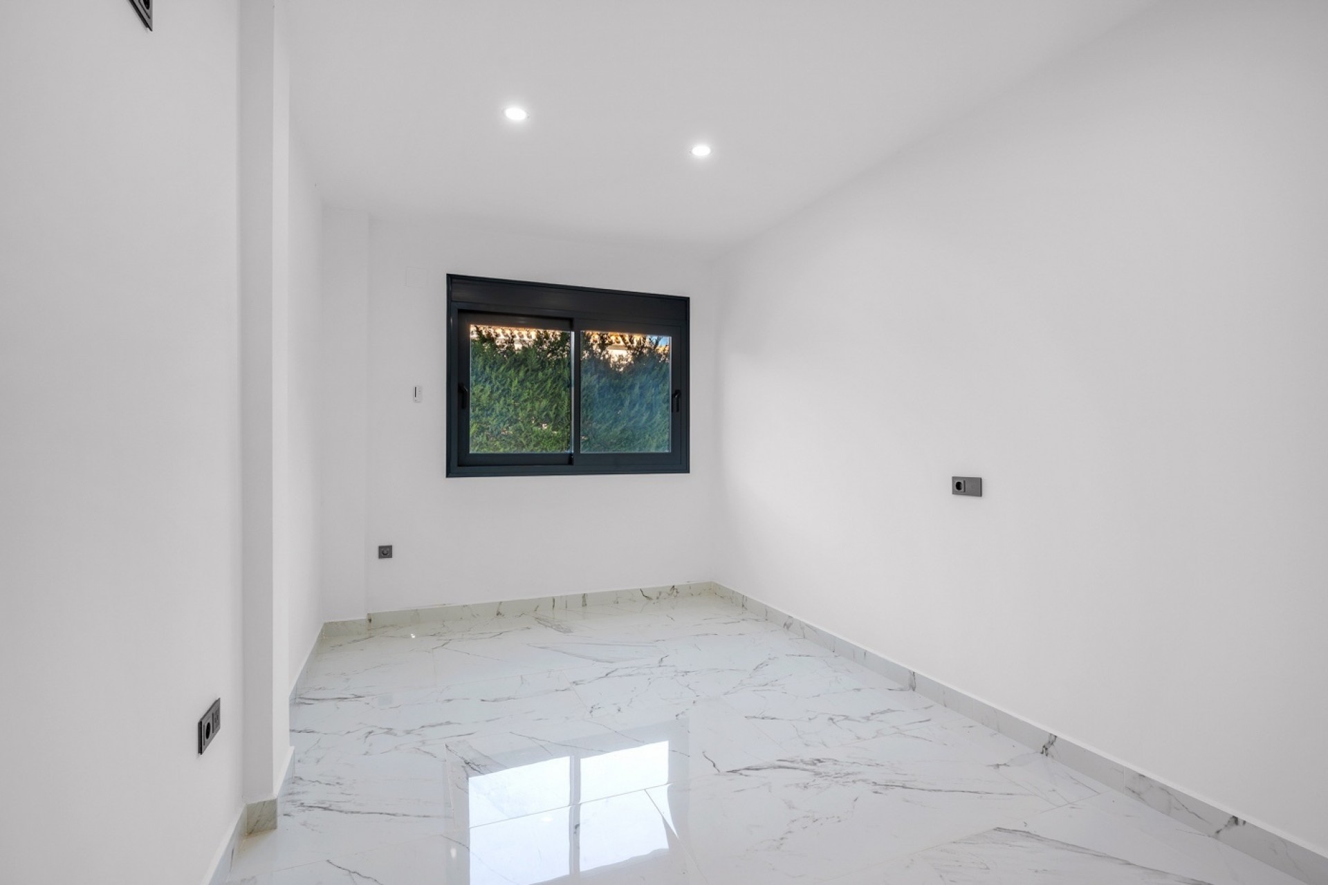 Reventa - Villa -
Campoamor