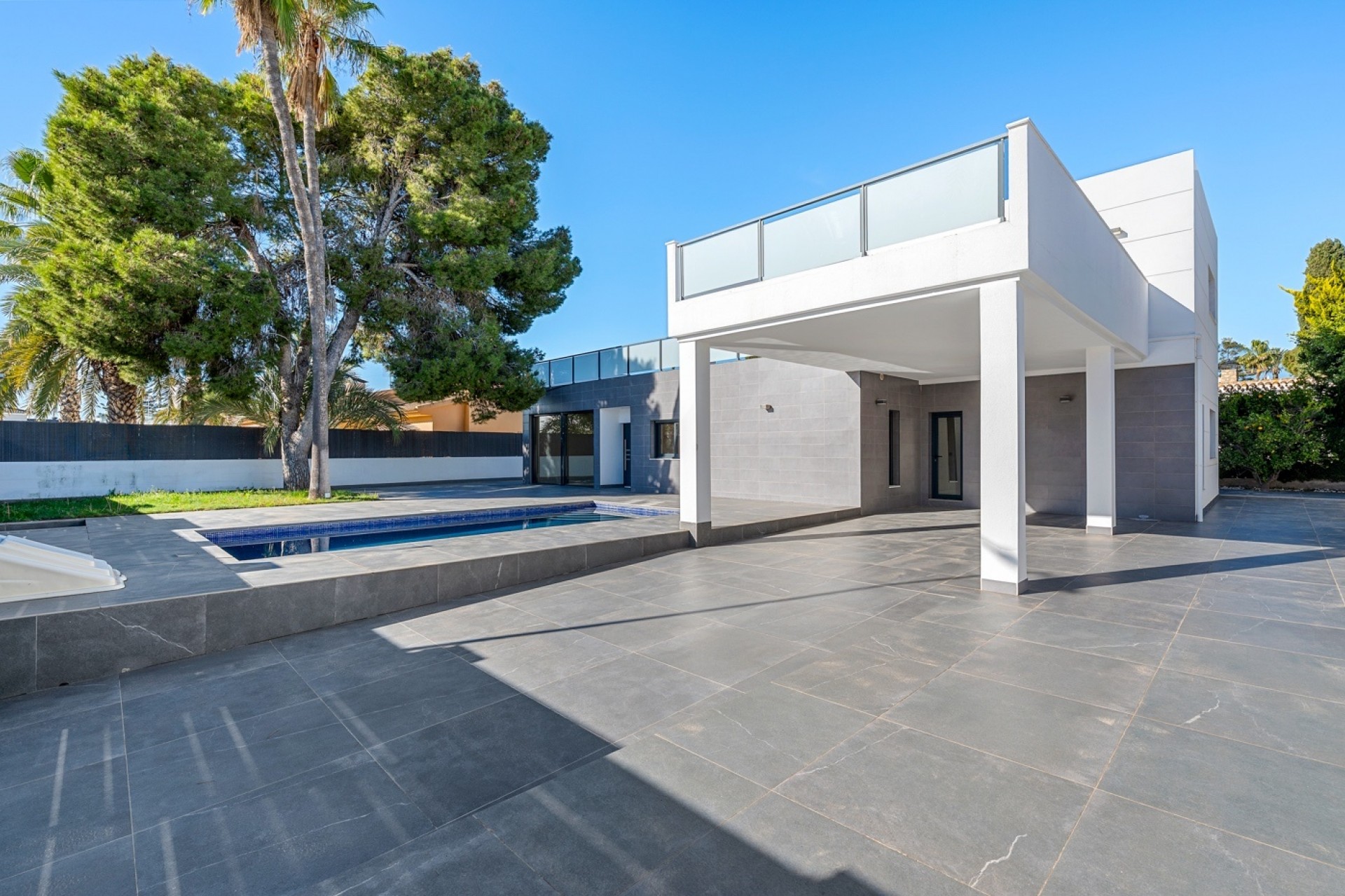 Reventa - Villa -
Campoamor