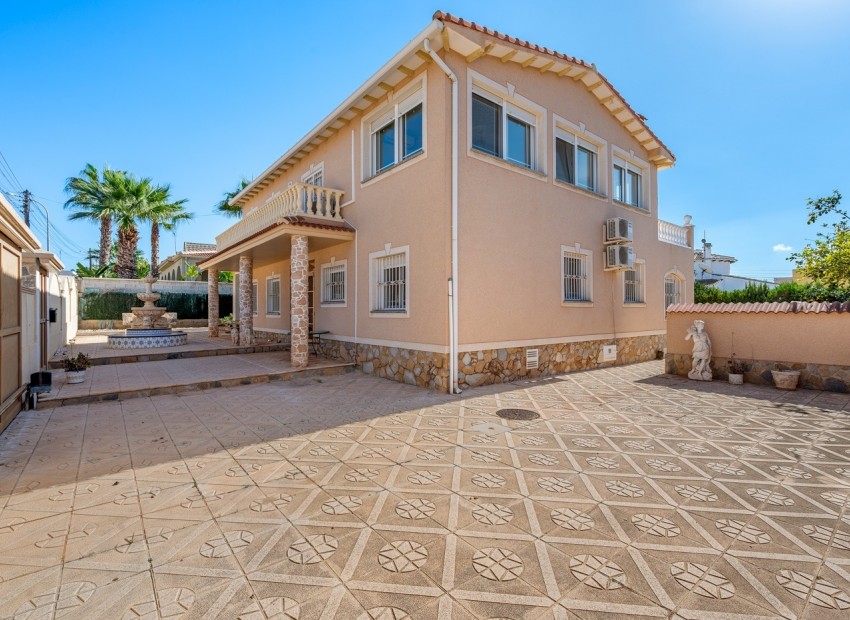 Reventa - Villa -
Ciudad Quesada - Rojales