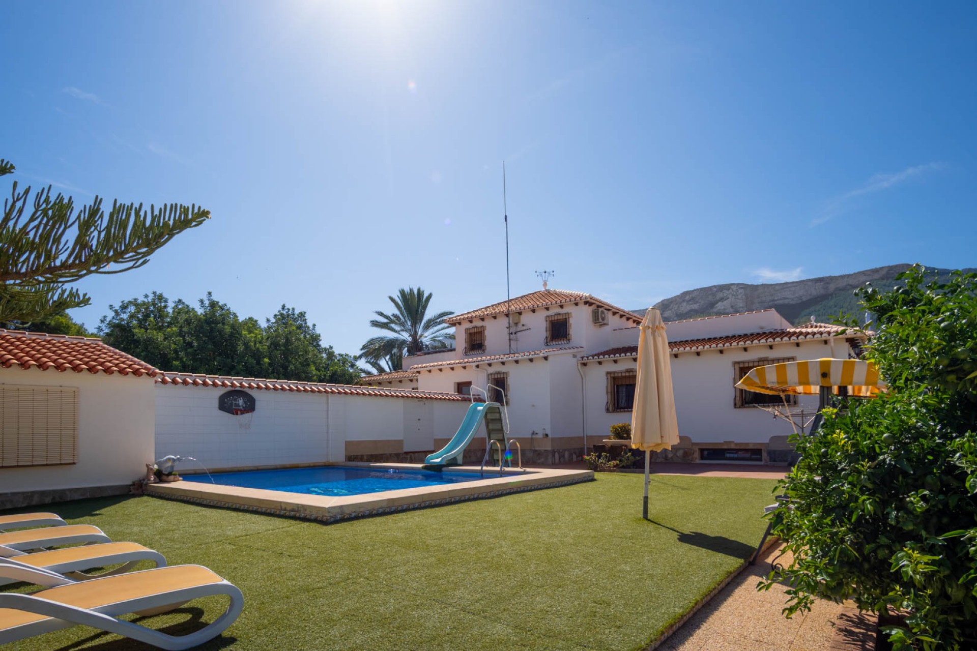 Reventa - Villa -
Denia - La Pedrera