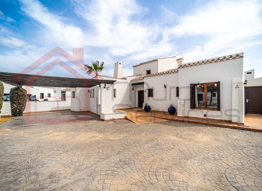 Reventa - Villa -
El Valle Golf Resort