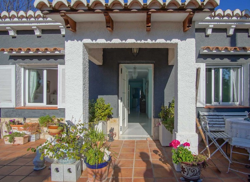 Reventa - Villa -
El Vergel