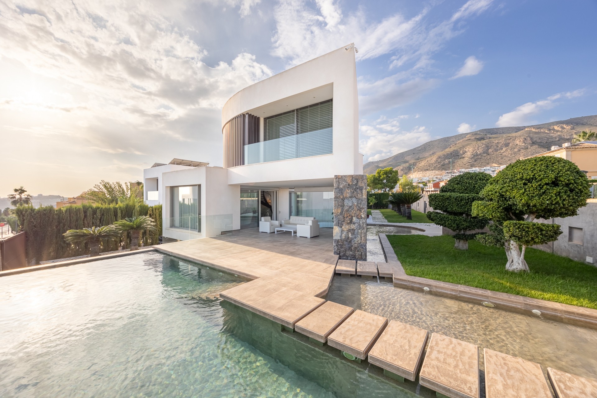 Reventa - Villa -
Finestrat - Golf Bahia