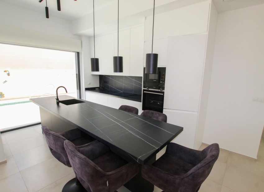 Reventa - Villa -
Finestrat - Golf Bahia