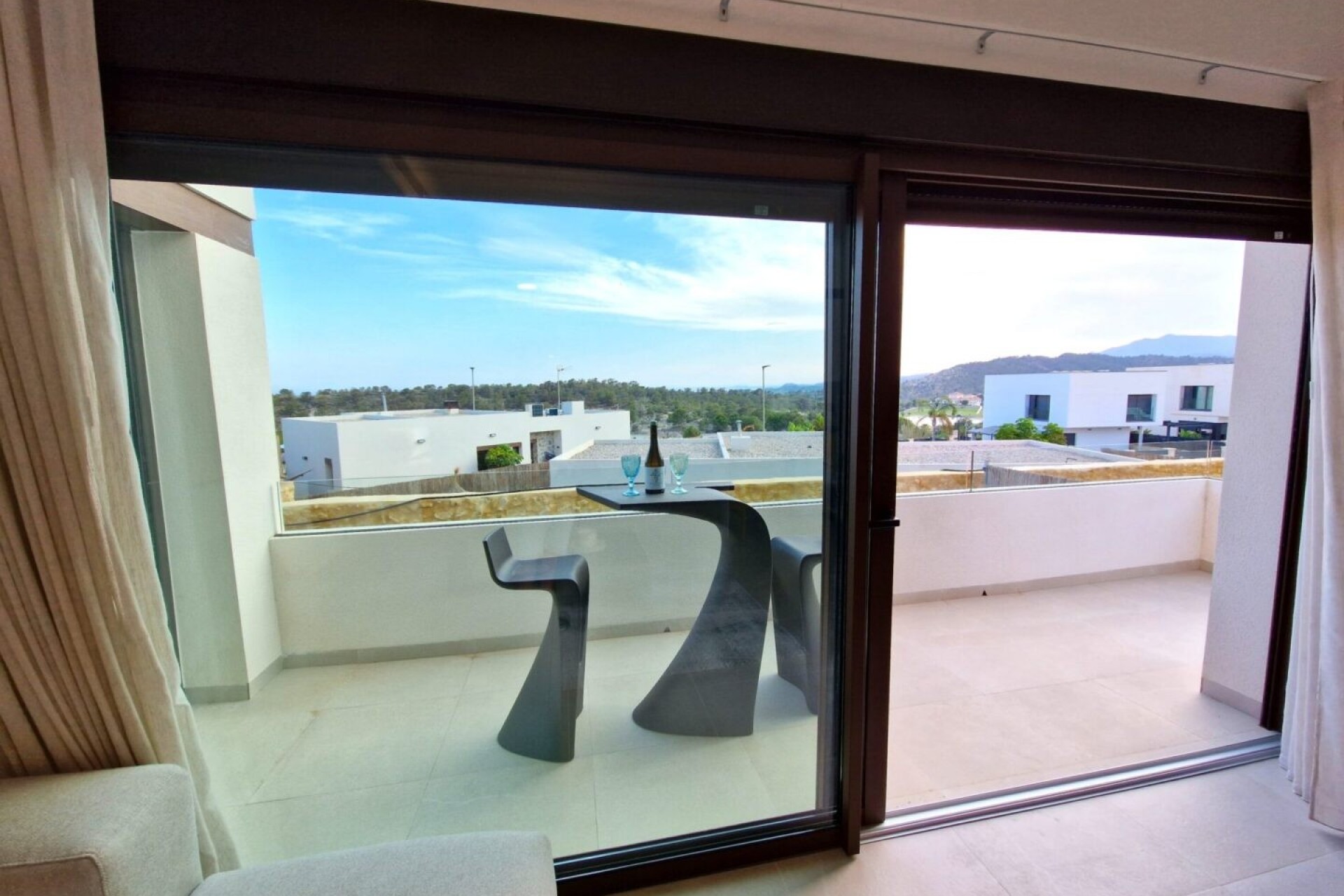 Reventa - Villa -
Finestrat