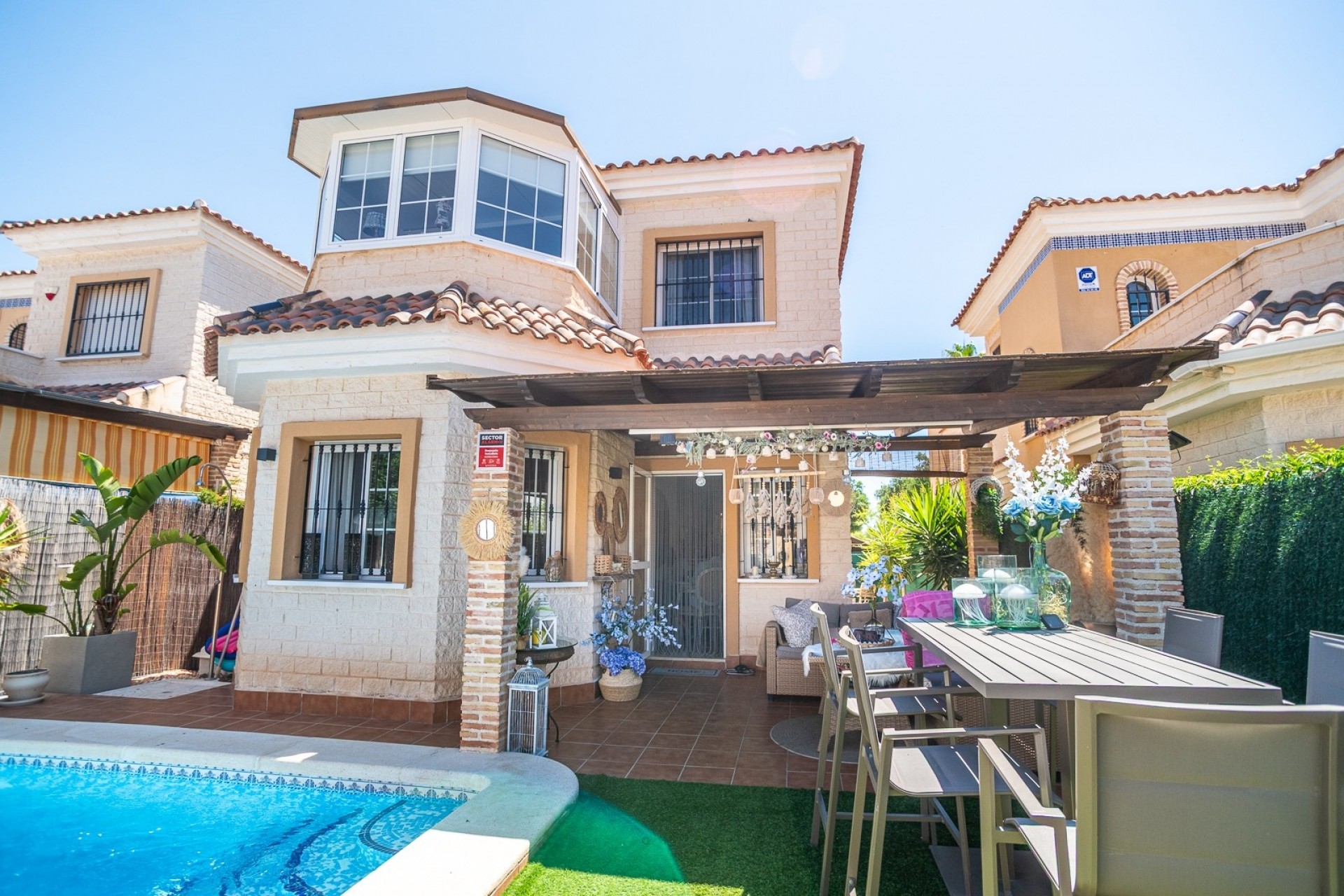 Reventa - Villa -
GUARDAMAR DEL SEGURA - El Raso